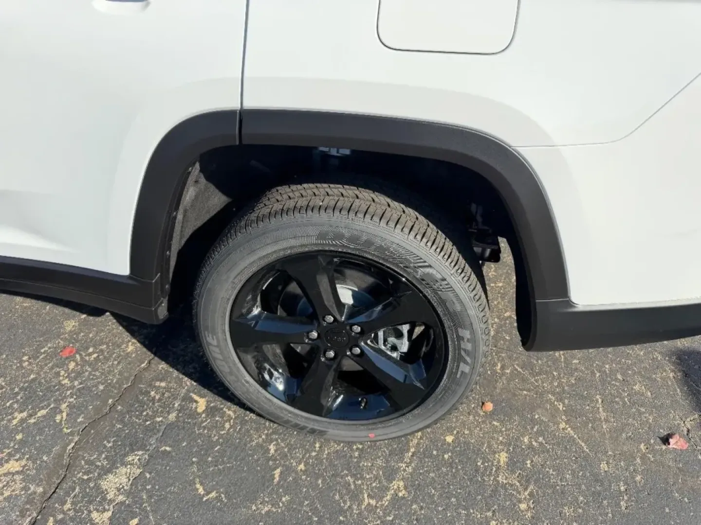 2025 /Global Black Leather Jeep Grand Cherokee Altitude X (1C4RJKAG9S8) with an 3.6L V6 24V VVT UPG I engine, Automatic transmission, located at 970 Woodlawn Dr., Farmington, MO, 63640, (573) 431-7800, 37.825642, -90.468674 - Discover the perfect blend of luxury and adventure with the 2025 Jeep Grand Cherokee, now available at Pettus CDJR Farmington! If you're searching for a versatile vehicle that seamlessly fits into your active lifestyle, this SUV is designed for you. Whether you're navigating the busy streets of Farm - Photo#6