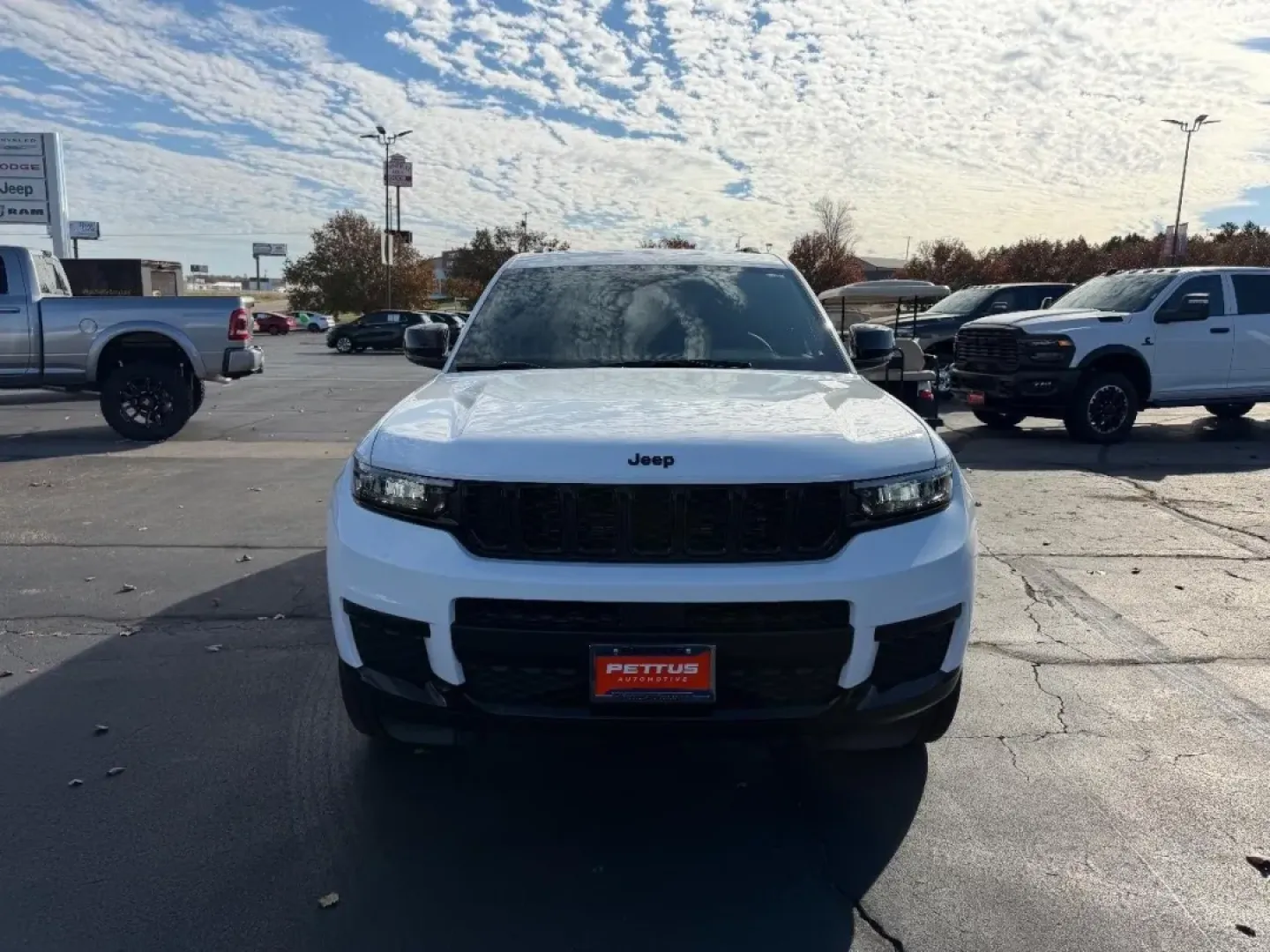 2025 /Global Black Leather Jeep Grand Cherokee Altitude X (1C4RJKAG9S8) with an 3.6L V6 24V VVT UPG I engine, Automatic transmission, located at 970 Woodlawn Dr., Farmington, MO, 63640, (573) 431-7800, 37.825642, -90.468674 - Discover the perfect blend of luxury and adventure with the 2025 Jeep Grand Cherokee, now available at Pettus CDJR Farmington! If you're searching for a versatile vehicle that seamlessly fits into your active lifestyle, this SUV is designed for you. Whether you're navigating the busy streets of Farm - Photo#8