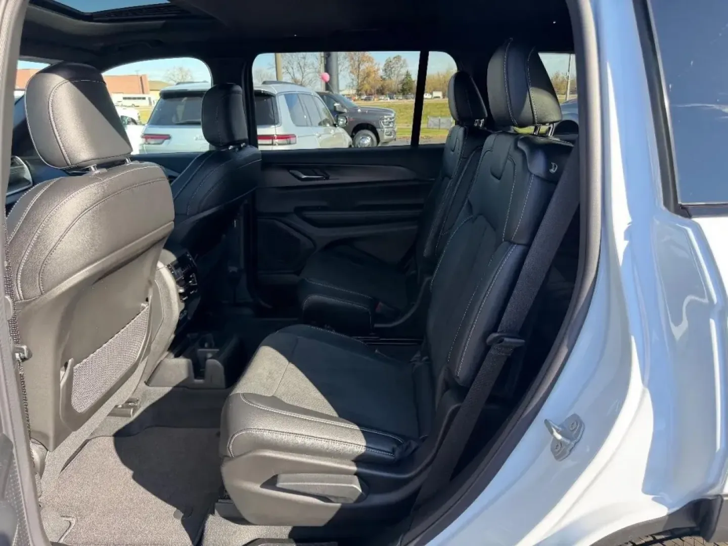 2025 /Global Black Leather Jeep Grand Cherokee Altitude X (1C4RJKAG9S8) with an 3.6L V6 24V VVT UPG I engine, Automatic transmission, located at 970 Woodlawn Dr., Farmington, MO, 63640, (573) 431-7800, 37.825642, -90.468674 - Discover the perfect blend of luxury and adventure with the 2025 Jeep Grand Cherokee, now available at Pettus CDJR Farmington! If you're searching for a versatile vehicle that seamlessly fits into your active lifestyle, this SUV is designed for you. Whether you're navigating the busy streets of Farm - Photo#10