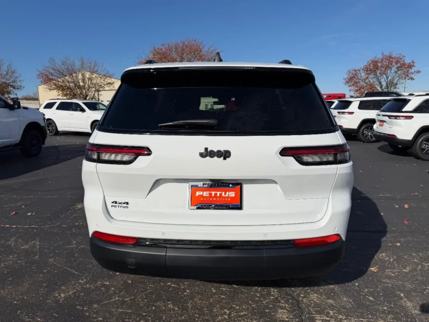 2025 /Global Black Leather Jeep Grand Cherokee Altitude X (1C4RJKAG9S8) with an 3.6L V6 24V VVT UPG I engine, Automatic transmission, located at 970 Woodlawn Dr., Farmington, MO, 63640, (573) 431-7800, 37.825642, -90.468674 - Discover the perfect blend of luxury and adventure with the 2025 Jeep Grand Cherokee, now available at Pettus CDJR Farmington! If you're searching for a versatile vehicle that seamlessly fits into your active lifestyle, this SUV is designed for you. Whether you're navigating the busy streets of Farm - Photo#3