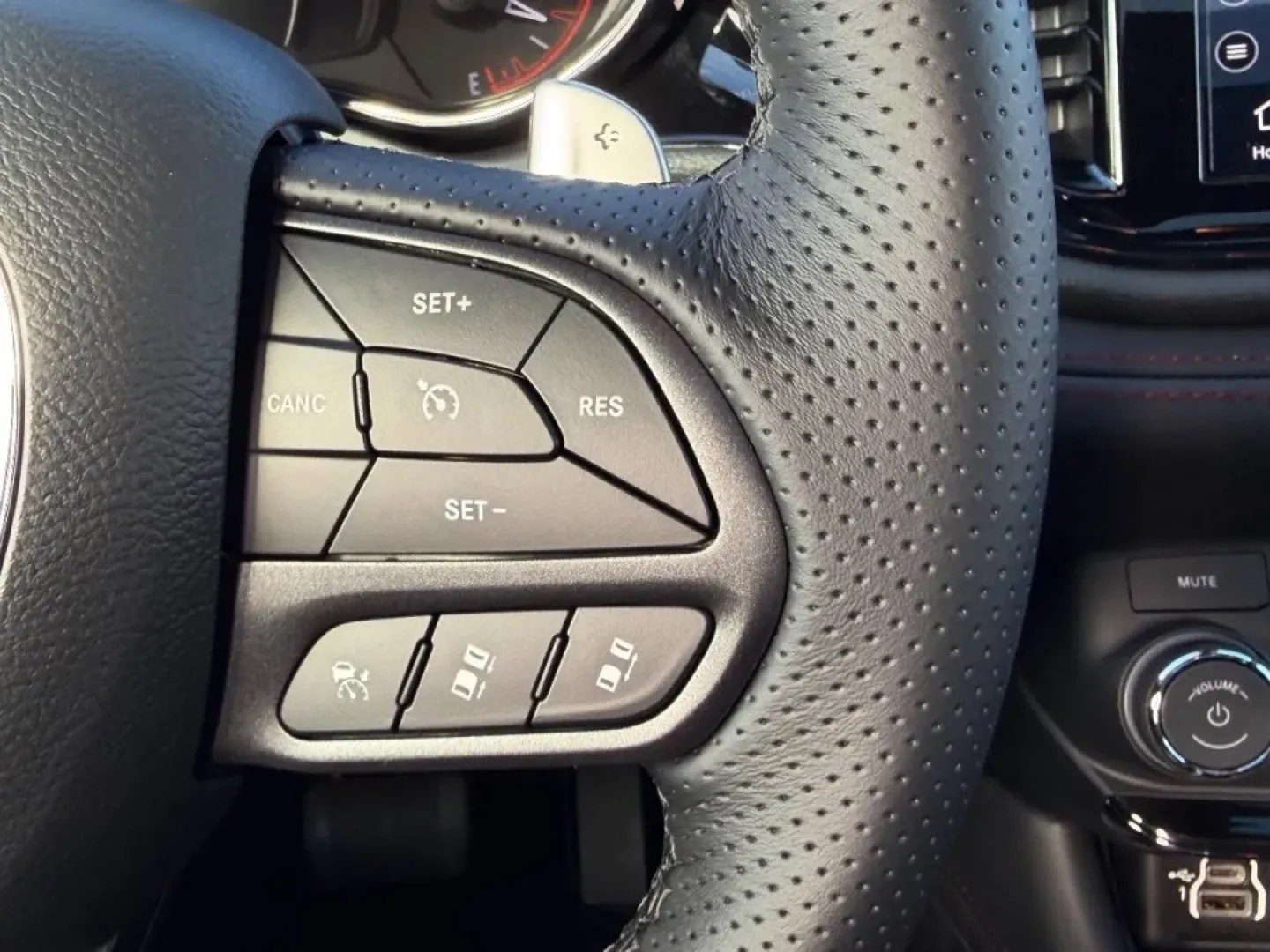 2026 /Black Leather Dodge Durango GT Plus HEMI V8 (1C4SDJCT7TC) with an 5.7L V8 HEMI MDS VVT engine, Automatic transmission, located at 970 Woodlawn Dr., Farmington, MO, 63640, (573) 431-7800, 37.825642, -90.468674 - **Unleash Adventure with the 2026 Dodge Durango: Your Next Family SUV Awaits!**<br /> <br /> Are you ready to elevate your family's adventures and weekend getaways? Look no further than the **2026 Dodge Durango**-a powerful and spacious SUV that combines style, safety, and versatility. Whether you'r - Photo#15