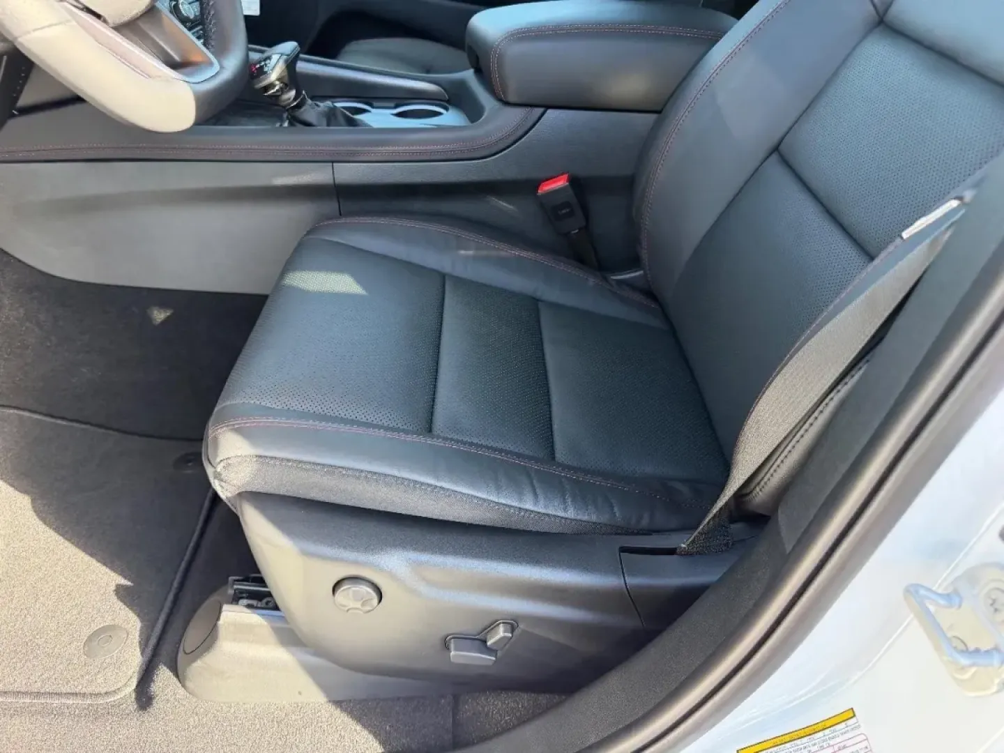 2026 /Black Leather Dodge Durango GT Plus HEMI V8 (1C4SDJCT9TC) with an 5.7L V8 HEMI MDS VVT engine, Automatic transmission, located at 970 Woodlawn Dr., Farmington, MO, 63640, (573) 431-7800, 37.825642, -90.468674 - **Adventure Awaits with the 2026 Dodge Durango: Your Perfect Family SUV**<br /> <br /> Are you ready to elevate your family adventures while enjoying the open road? Look no further than the stunning 2026 Dodge Durango, now available at Pettus CDJR Farmington. This SUV is not just a vehicle; it's a l - Photo#23