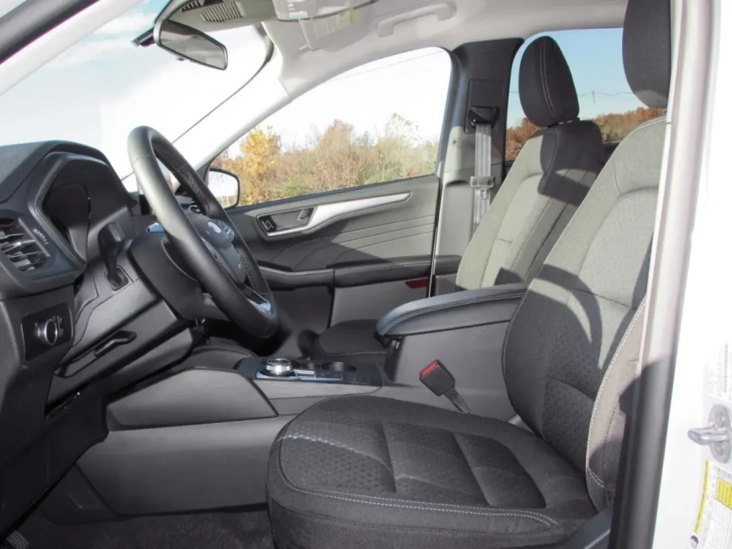 2026 /Ebony Ford Escape Active (1FMCU0GN9TU) with an 1.5L engine, located at 12836 Highway 21, De Soto, MO, 63020, (636) 337-7777, 38.151867, -90.575615 - **Experience the Freedom of Adventure with the 2026 Ford Escape at Pettus Ford De Soto**<br /> <br /> Are you ready to elevate your daily commute or weekend adventures? The 2026 Ford Escape is the perfect companion for anyone seeking a blend of style, efficiency, and versatility. Imagine packing up - Photo#10