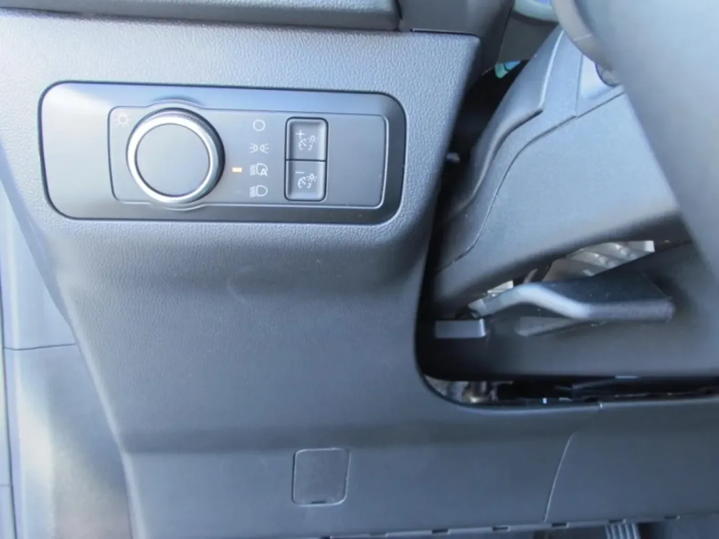 2026 /Ebony Ford Escape Active (1FMCU0GN9TU) with an 1.5L engine, located at 12836 Highway 21, De Soto, MO, 63020, (636) 337-7777, 38.151867, -90.575615 - **Experience the Freedom of Adventure with the 2026 Ford Escape at Pettus Ford De Soto**<br /> <br /> Are you ready to elevate your daily commute or weekend adventures? The 2026 Ford Escape is the perfect companion for anyone seeking a blend of style, efficiency, and versatility. Imagine packing up - Photo#11