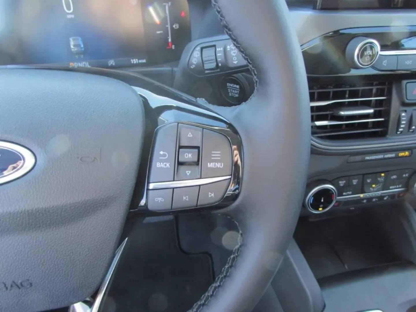 2026 /Ebony Ford Escape Active (1FMCU0GN9TU) with an 1.5L engine, located at 12836 Highway 21, De Soto, MO, 63020, (636) 337-7777, 38.151867, -90.575615 - **Experience the Freedom of Adventure with the 2026 Ford Escape at Pettus Ford De Soto**<br /> <br /> Are you ready to elevate your daily commute or weekend adventures? The 2026 Ford Escape is the perfect companion for anyone seeking a blend of style, efficiency, and versatility. Imagine packing up - Photo#14