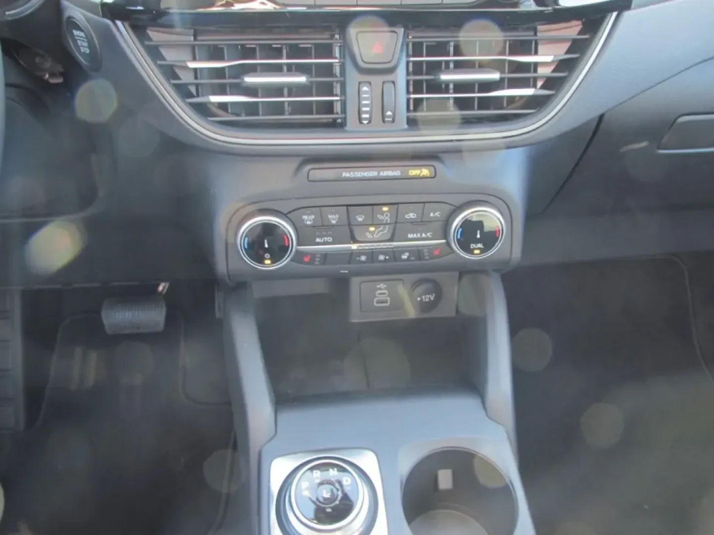 2026 /Ebony Ford Escape Active (1FMCU0GN9TU) with an 1.5L engine, located at 12836 Highway 21, De Soto, MO, 63020, (636) 337-7777, 38.151867, -90.575615 - **Experience the Freedom of Adventure with the 2026 Ford Escape at Pettus Ford De Soto**<br /> <br /> Are you ready to elevate your daily commute or weekend adventures? The 2026 Ford Escape is the perfect companion for anyone seeking a blend of style, efficiency, and versatility. Imagine packing up - Photo#20