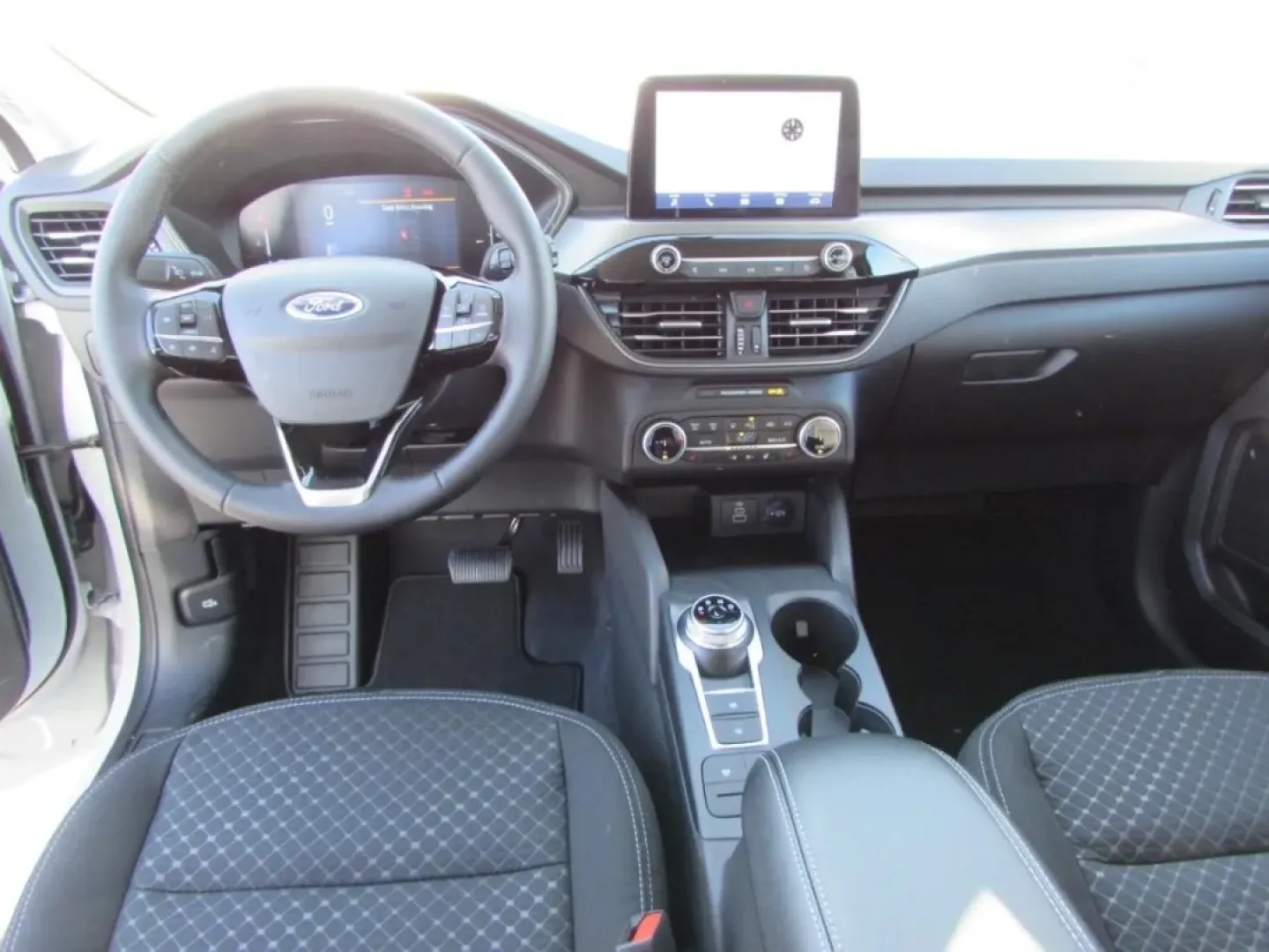 2026 /Ebony Ford Escape Active (1FMCU0GN9TU) with an 1.5L engine, located at 12836 Highway 21, De Soto, MO, 63020, (636) 337-7777, 38.151867, -90.575615 - **Experience the Freedom of Adventure with the 2026 Ford Escape at Pettus Ford De Soto**<br /> <br /> Are you ready to elevate your daily commute or weekend adventures? The 2026 Ford Escape is the perfect companion for anyone seeking a blend of style, efficiency, and versatility. Imagine packing up - Photo#24