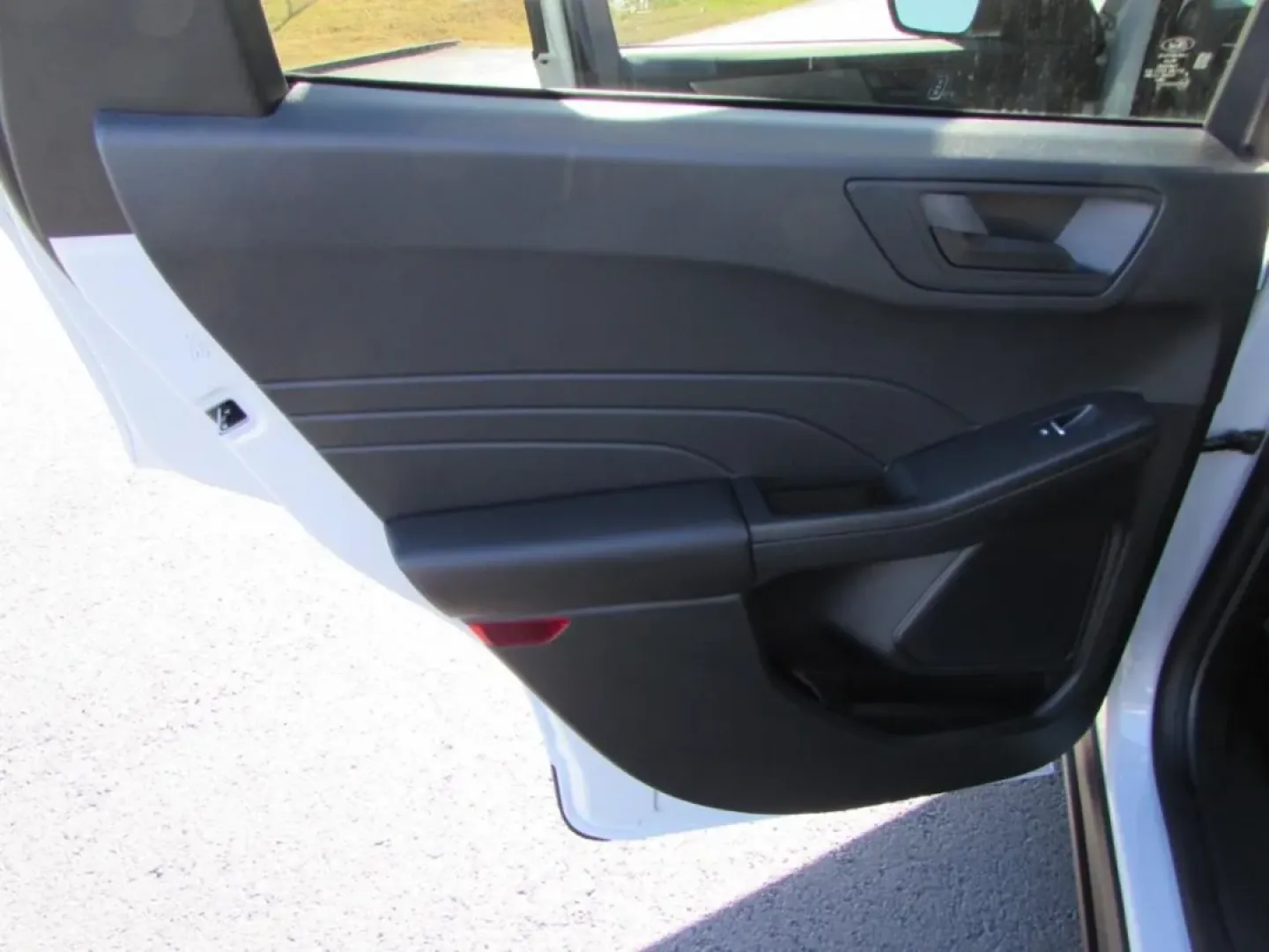 2026 /Ebony Ford Escape Active (1FMCU0GN9TU) with an 1.5L engine, located at 12836 Highway 21, De Soto, MO, 63020, (636) 337-7777, 38.151867, -90.575615 - **Experience the Freedom of Adventure with the 2026 Ford Escape at Pettus Ford De Soto**<br /> <br /> Are you ready to elevate your daily commute or weekend adventures? The 2026 Ford Escape is the perfect companion for anyone seeking a blend of style, efficiency, and versatility. Imagine packing up - Photo#25