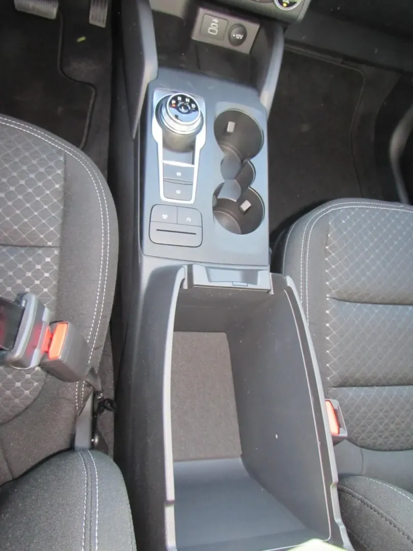 2026 /Ebony Ford Escape Active (1FMCU0GN9TU) with an 1.5L engine, 8A transmission, located at 12836 Highway 21, De Soto, MO, 63020, (636) 337-7777, 38.151867, -90.575615 - **Experience the Freedom of Adventure with the 2026 Ford Escape at Pettus Ford De Soto**<br /> <br /> Are you ready to elevate your daily commute or weekend adventures? The 2026 Ford Escape is the perfect companion for anyone seeking a blend of style, efficiency, and versatility. Imagine packing up - Photo#23