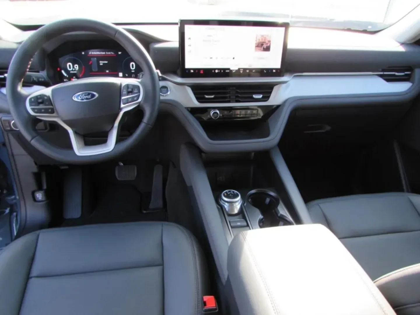 2026 /Dark Space Gray Ford Explorer Active (1FMUK8DH5TG) with an 2.3L EcoBoost I-4 engine, Automatic transmission, located at 12836 Highway 21, De Soto, MO, 63020, (636) 337-7777, 38.151867, -90.575615 - Are you ready to elevate your family's adventures with the perfect blend of style, comfort, and performance? Look no further than the stunning 2026 Ford Explorer Active, now available at Pettus Ford De Soto! Located conveniently in De Soto, MO, at 12836 Missouri Hwy 21, our OEM dealership is your go - Photo#23