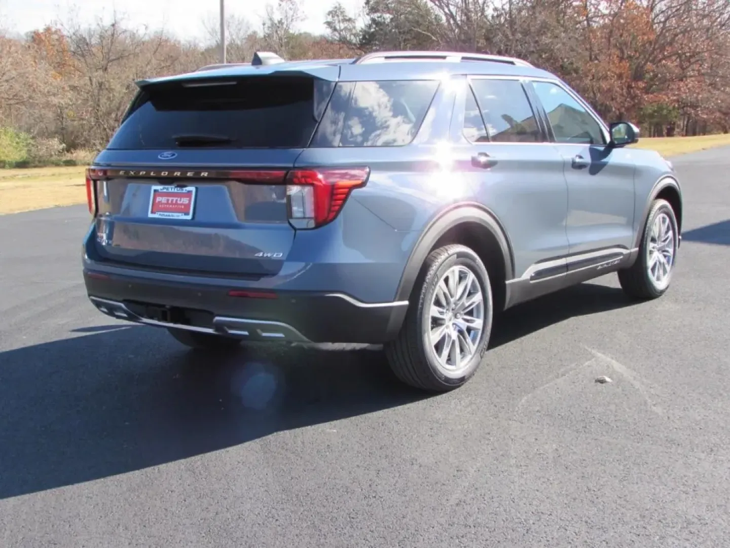 2026 /Dark Space Gray Ford Explorer Active (1FMUK8DH5TG) with an 2.3L EcoBoost I-4 engine, Automatic transmission, located at 12836 Highway 21, De Soto, MO, 63020, (636) 337-7777, 38.151867, -90.575615 - Are you ready to elevate your family's adventures with the perfect blend of style, comfort, and performance? Look no further than the stunning 2026 Ford Explorer Active, now available at Pettus Ford De Soto! Located conveniently in De Soto, MO, at 12836 Missouri Hwy 21, our OEM dealership is your go - Photo#6