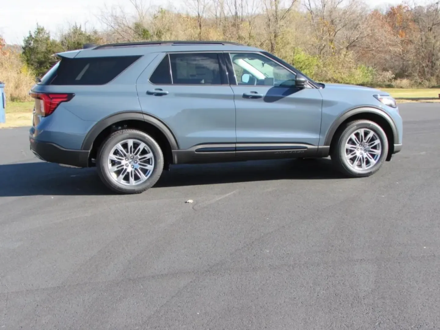 2026 /Dark Space Gray Ford Explorer Active (1FMUK8DH5TG) with an 2.3L EcoBoost I-4 engine, Automatic transmission, located at 12836 Highway 21, De Soto, MO, 63020, (636) 337-7777, 38.151867, -90.575615 - Are you ready to elevate your family's adventures with the perfect blend of style, comfort, and performance? Look no further than the stunning 2026 Ford Explorer Active, now available at Pettus Ford De Soto! Located conveniently in De Soto, MO, at 12836 Missouri Hwy 21, our OEM dealership is your go - Photo#7