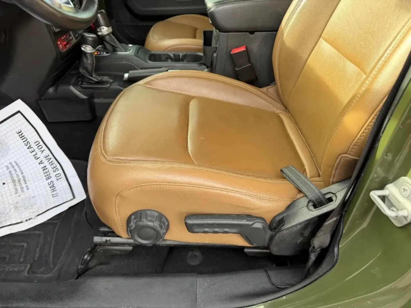 2020 /Dark Saddle/Black Leather Jeep Wrangler Unlimited Rubicon (1C4HJXFG3LW) with an 3.6L V6 24V VVT UPG I engine, 6A transmission, located at 970 Woodlawn Dr., Farmington, MO, 63640, (573) 431-7800, 37.825642, -90.468674 - **Adventure Awaits: Explore the Great Outdoors in this 2020 Jeep Wrangler Unlimited Rubicon!**<br /> <br /> Are you ready to embrace the thrill of the open road and the call of the wild? Look no further! This stunning 2020 Jeep Wrangler Unlimited Rubicon is the perfect companion for those who crave - Photo#18