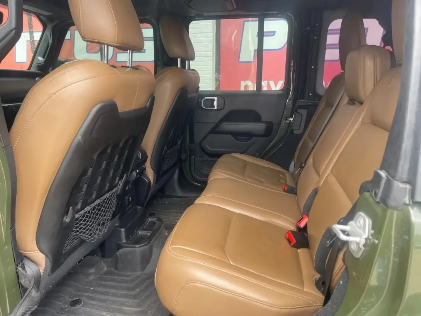 2020 /Dark Saddle/Black Leather Jeep Wrangler Unlimited Rubicon (1C4HJXFG3LW) with an 3.6L V6 24V VVT UPG I engine, 6A transmission, located at 970 Woodlawn Dr., Farmington, MO, 63640, (573) 431-7800, 37.825642, -90.468674 - **Adventure Awaits: Explore the Great Outdoors in this 2020 Jeep Wrangler Unlimited Rubicon!**<br /> <br /> Are you ready to embrace the thrill of the open road and the call of the wild? Look no further! This stunning 2020 Jeep Wrangler Unlimited Rubicon is the perfect companion for those who crave - Photo#7