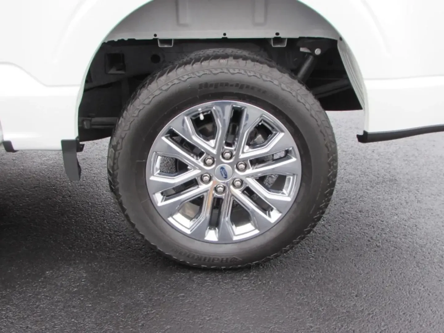 2024 /Black Ford F-150 LARIAT (1FTFW5LD3RF) with an Other engine, located at 12830 Highway 21, De Soto, MO, 63020, (636) 337-7777, 38.153099, -90.573624 - ### Discover Adventure with the 2024 Ford F-150 LARIAT at Pettus CDJR DeSoto<br /> <br /> Are you ready to elevate your lifestyle with a truck that combines power, efficiency, and modern technology? Whether you're hauling gear for an exciting weekend adventure, commuting to work, or transporting you - Photo#12