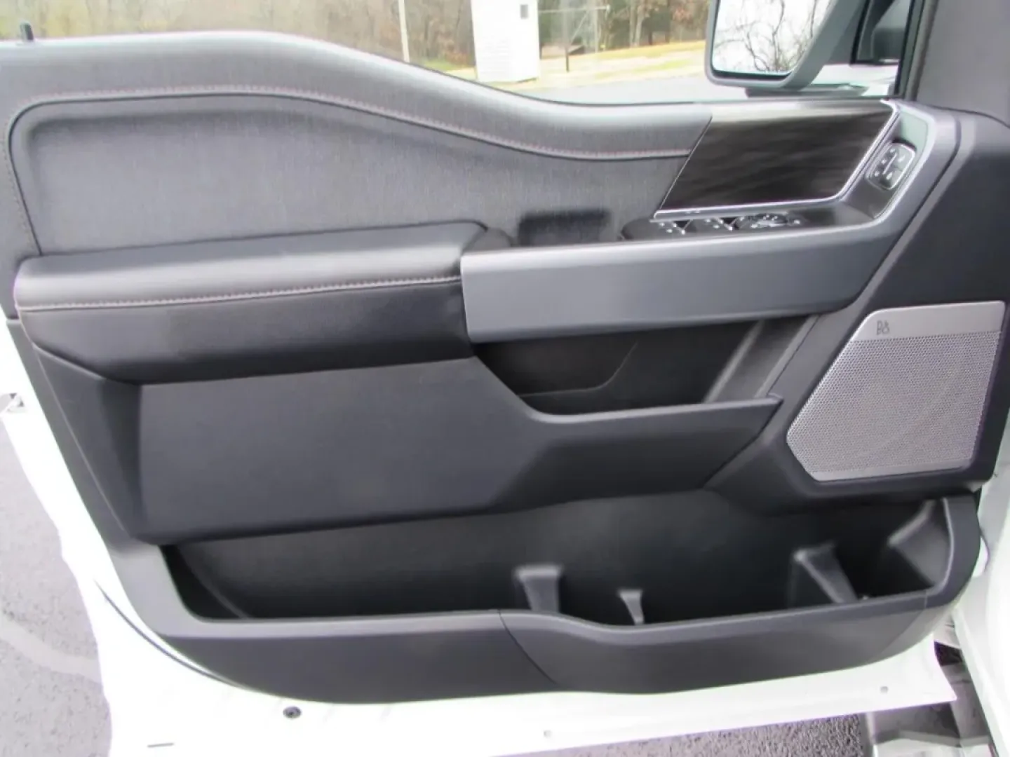 2024 /Black Ford F-150 LARIAT (1FTFW5LD3RF) with an Other engine, located at 12830 Highway 21, De Soto, MO, 63020, (636) 337-7777, 38.153099, -90.573624 - ### Discover Adventure with the 2024 Ford F-150 LARIAT at Pettus CDJR DeSoto<br /> <br /> Are you ready to elevate your lifestyle with a truck that combines power, efficiency, and modern technology? Whether you're hauling gear for an exciting weekend adventure, commuting to work, or transporting you - Photo#17