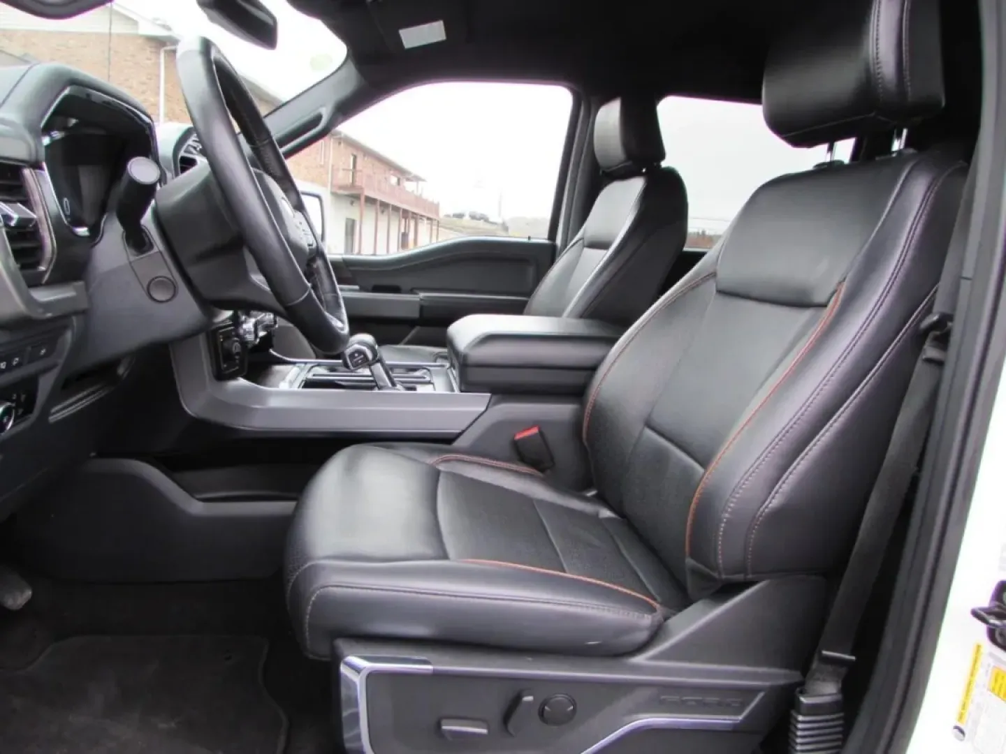 2024 /Black Ford F-150 LARIAT (1FTFW5LD3RF) with an Other engine, located at 12830 Highway 21, De Soto, MO, 63020, (636) 337-7777, 38.153099, -90.573624 - ### Discover Adventure with the 2024 Ford F-150 LARIAT at Pettus CDJR DeSoto<br /> <br /> Are you ready to elevate your lifestyle with a truck that combines power, efficiency, and modern technology? Whether you're hauling gear for an exciting weekend adventure, commuting to work, or transporting you - Photo#18