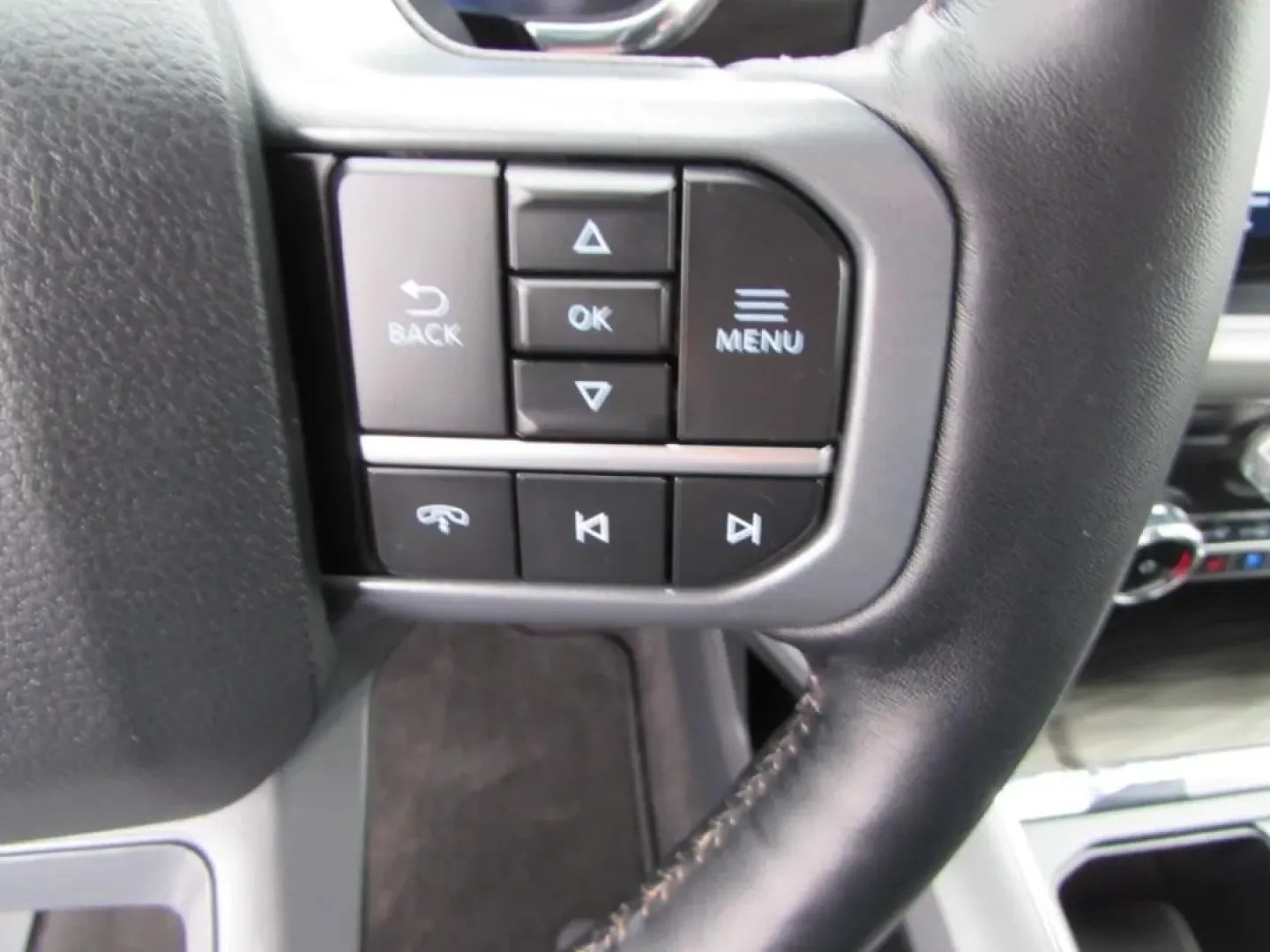 2024 /Black Ford F-150 LARIAT (1FTFW5LD3RF) with an Other engine, located at 12830 Highway 21, De Soto, MO, 63020, (636) 337-7777, 38.153099, -90.573624 - ### Discover Adventure with the 2024 Ford F-150 LARIAT at Pettus CDJR DeSoto<br /> <br /> Are you ready to elevate your lifestyle with a truck that combines power, efficiency, and modern technology? Whether you're hauling gear for an exciting weekend adventure, commuting to work, or transporting you - Photo#23