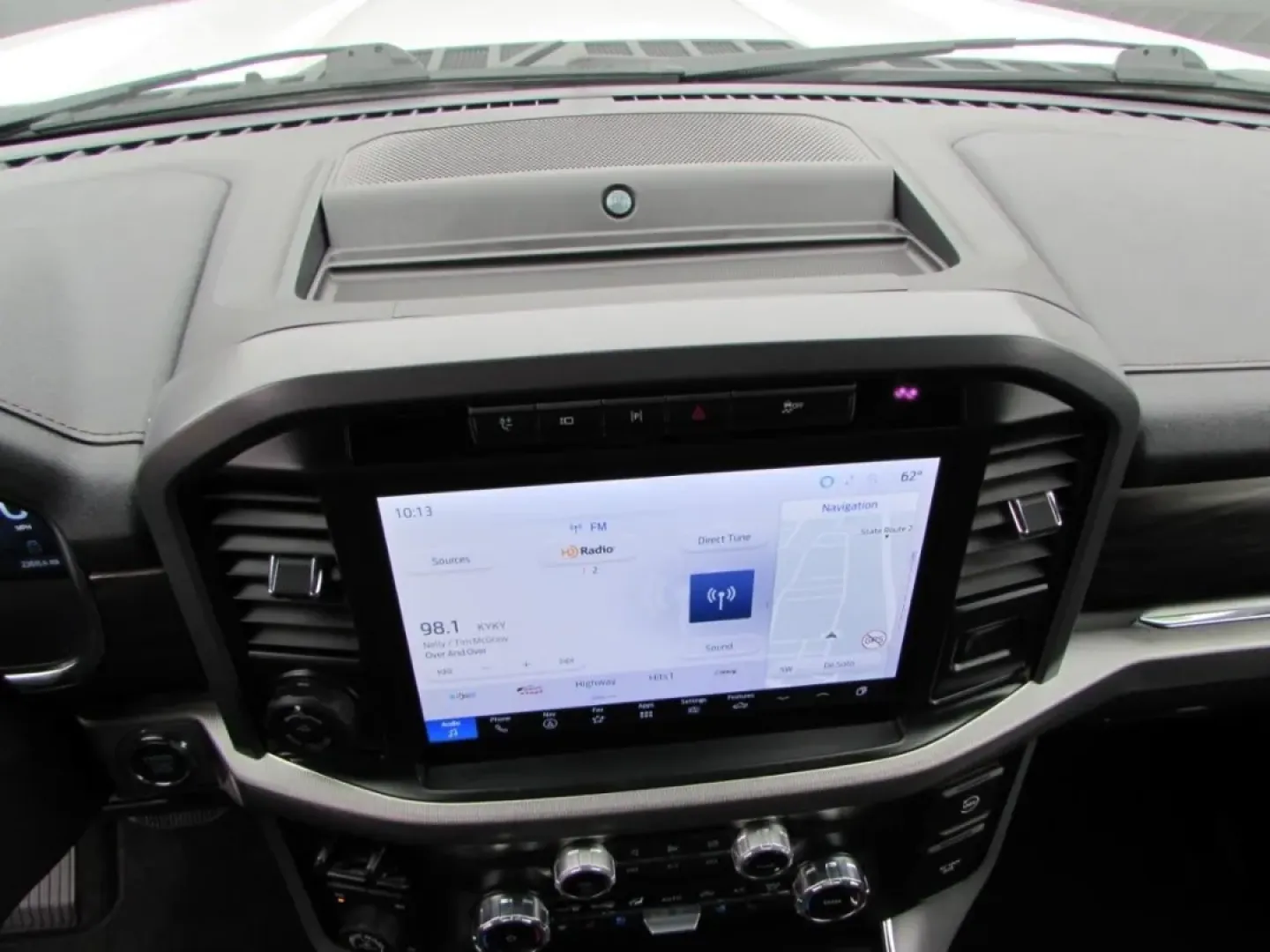 2024 /Black Ford F-150 LARIAT (1FTFW5LD3RF) with an Other engine, located at 12830 Highway 21, De Soto, MO, 63020, (636) 337-7777, 38.153099, -90.573624 - ### Discover Adventure with the 2024 Ford F-150 LARIAT at Pettus CDJR DeSoto<br /> <br /> Are you ready to elevate your lifestyle with a truck that combines power, efficiency, and modern technology? Whether you're hauling gear for an exciting weekend adventure, commuting to work, or transporting you - Photo#27