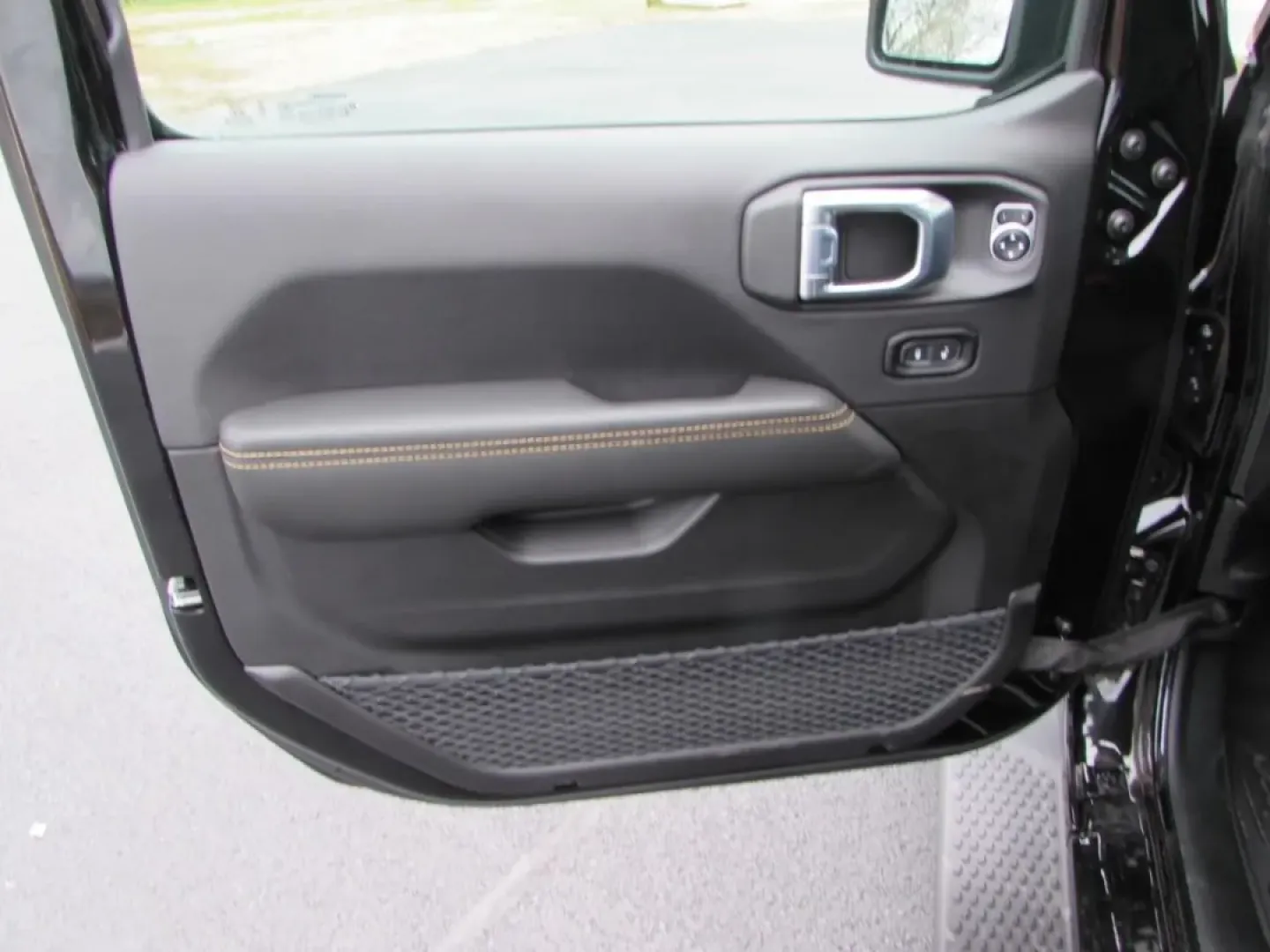 2026 /Black Jeep Wrangler Sahara (1C4PJXEG2TW) with an Other engine, located at 12830 Highway 21, De Soto, MO, 63020, (636) 337-7777, 38.153099, -90.573624 - ### Elevate Your Adventures with the 2026 Jeep Wrangler Sahara!<br /> <br /> Are you ready to take your outdoor escapades to the next level? The 2026 Jeep Wrangler Sahara is the ultimate companion for those who crave adventure and exploration. Whether you're tackling rugged trails, cruising through - Photo#11