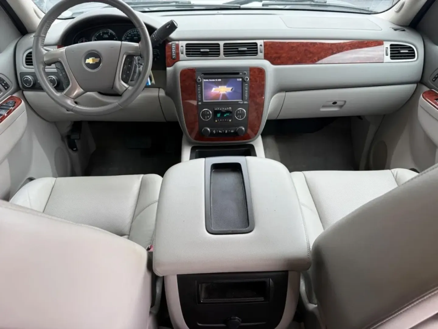 2014 /Light Cashmere/Dark Cashmere Leather Chevrolet Silverado 2500HD LTZ (1GC1KYE80EF) with an 6.6L engine, Automatic transmission, located at 141 Commercial Dr, Fredericktown, MO, 63645, (573) 783-6432, 37.570087, -90.320648 - **Unleash Your Adventurous Spirit with the 2014 Chevrolet Silverado 2500HD LTZ Crew Cab Your Ultimate Truck for Life's Journeys!**<br /> <br /> Are you ready to elevate your lifestyle with a reliable and rugged companion that can handle any challenge? Whether you're hauling equipment for work, emba - Photo#10