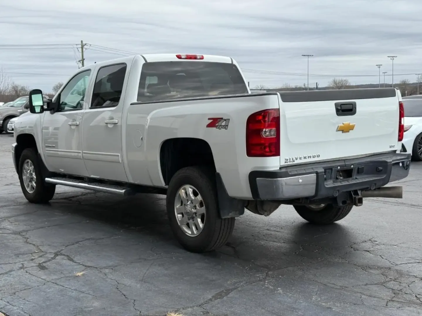 2014 /Light Cashmere/Dark Cashmere Leather Chevrolet Silverado 2500HD LTZ (1GC1KYE80EF) with an 6.6L engine, Automatic transmission, located at 141 Commercial Dr, Fredericktown, MO, 63645, (573) 783-6432, 37.570087, -90.320648 - **Unleash Your Adventurous Spirit with the 2014 Chevrolet Silverado 2500HD LTZ Crew Cab Your Ultimate Truck for Life's Journeys!**<br /> <br /> Are you ready to elevate your lifestyle with a reliable and rugged companion that can handle any challenge? Whether you're hauling equipment for work, emba - Photo#4