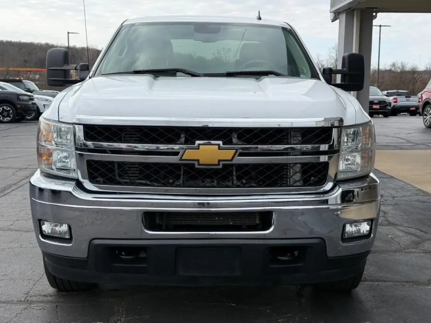 2014 /Light Cashmere/Dark Cashmere Leather Chevrolet Silverado 2500HD LTZ (1GC1KYE80EF) with an 6.6L engine, Automatic transmission, located at 141 Commercial Dr, Fredericktown, MO, 63645, (573) 783-6432, 37.570087, -90.320648 - **Unleash Your Adventurous Spirit with the 2014 Chevrolet Silverado 2500HD LTZ Crew Cab Your Ultimate Truck for Life's Journeys!**<br /> <br /> Are you ready to elevate your lifestyle with a reliable and rugged companion that can handle any challenge? Whether you're hauling equipment for work, emba - Photo#8