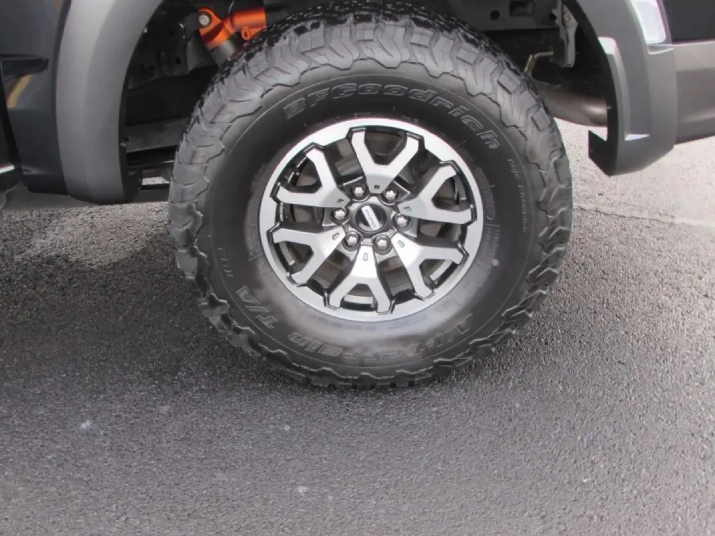 2023 /Black Ford F-150 Raptor (1FTFW1RG5PF) with an 3.5 V6 engine, Automatic transmission, located at 12836 Highway 21, De Soto, MO, 63020, (636) 337-7777, 38.151867, -90.575615 - ### Conquer Every Adventure with the 2023 Ford F-150 Raptor SuperCrew<br /> <br /> Are you ready to take your weekend adventures to the next level? Whether you're hitting the open road for a camping trip or need a reliable truck for daily errands, the 2023 Ford F-150 Raptor SuperCrew is the perfect - Photo#10