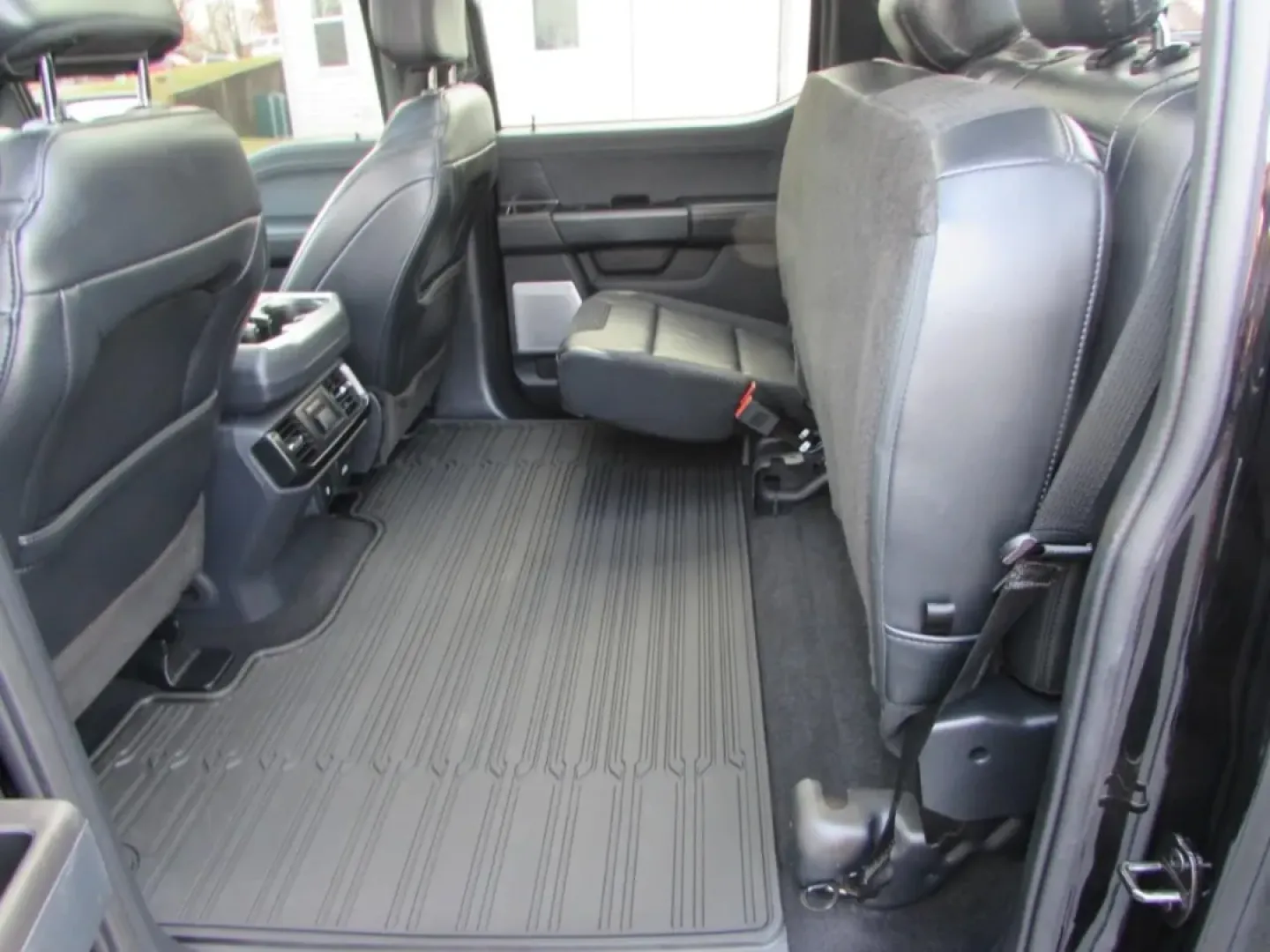 2023 /Black Ford F-150 Raptor (1FTFW1RG5PF) with an 3.5 V6 engine, Automatic transmission, located at 12836 Highway 21, De Soto, MO, 63020, (636) 337-7777, 38.151867, -90.575615 - ### Conquer Every Adventure with the 2023 Ford F-150 Raptor SuperCrew<br /> <br /> Are you ready to take your weekend adventures to the next level? Whether you're hitting the open road for a camping trip or need a reliable truck for daily errands, the 2023 Ford F-150 Raptor SuperCrew is the perfect - Photo#34