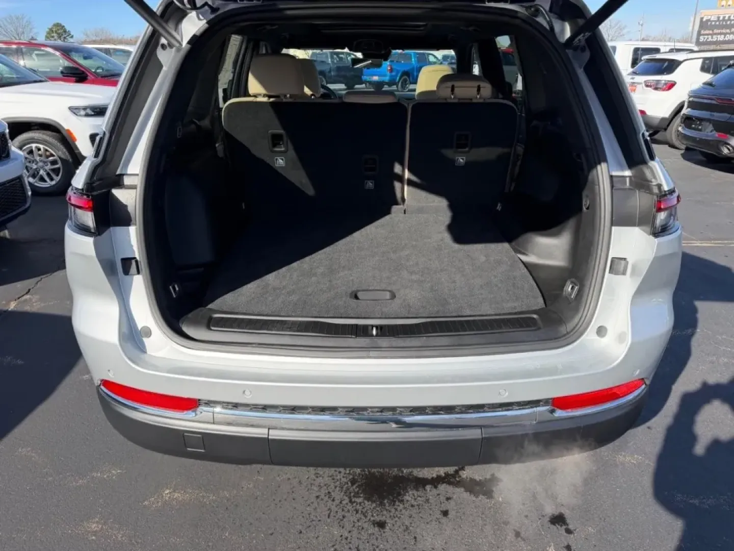 2025 /Wicker Beige/Black Leather Jeep Grand Cherokee Limited (1C4RJHBG8SC) with an 3.6L V6 24V VVT UPG I engine, located at 970 Woodlawn Dr., Farmington, MO, 63640, (573) 431-7800, 37.825642, -90.468674 - Ready for your next adventure? Imagine cruising through the scenic countryside, tackling rugged trails, or heading out on family road trips in the luxurious 2025 Jeep Grand Cherokee Limited. This SUV is designed for those who crave both comfort and capability, making it the perfect choice for active - Photo#4