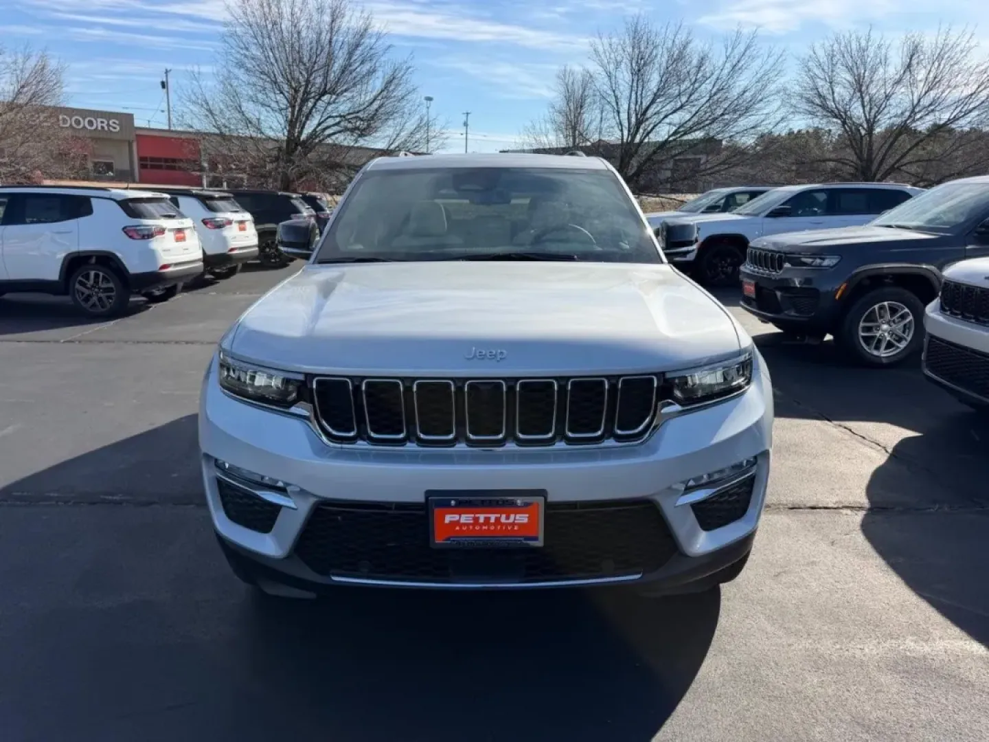 2025 /Wicker Beige/Black Leather Jeep Grand Cherokee Limited (1C4RJHBG8SC) with an 3.6L V6 24V VVT UPG I engine, located at 970 Woodlawn Dr., Farmington, MO, 63640, (573) 431-7800, 37.825642, -90.468674 - Ready for your next adventure? Imagine cruising through the scenic countryside, tackling rugged trails, or heading out on family road trips in the luxurious 2025 Jeep Grand Cherokee Limited. This SUV is designed for those who crave both comfort and capability, making it the perfect choice for active - Photo#8