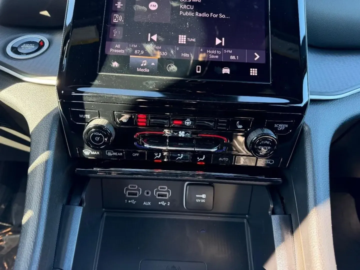 2025 /Global Black Cloth Jeep Grand Cherokee Laredo (1C4RJKAG7S8) with an 3.6L V6 24V VVT UPG I engine, Automatic transmission, located at 970 Woodlawn Dr., Farmington, MO, 63640, (573) 431-7800, 37.825642, -90.468674 - **Discover Your Next Adventure with the 2025 Jeep Grand Cherokee at Pettus CDJR Farmington**<br /> <br /> Are you ready to elevate your driving experience? Whether you're embarking on a weekend getaway with the family or navigating the daily grind, the 2025 Jeep Grand Cherokee is the perfect compani - Photo#18