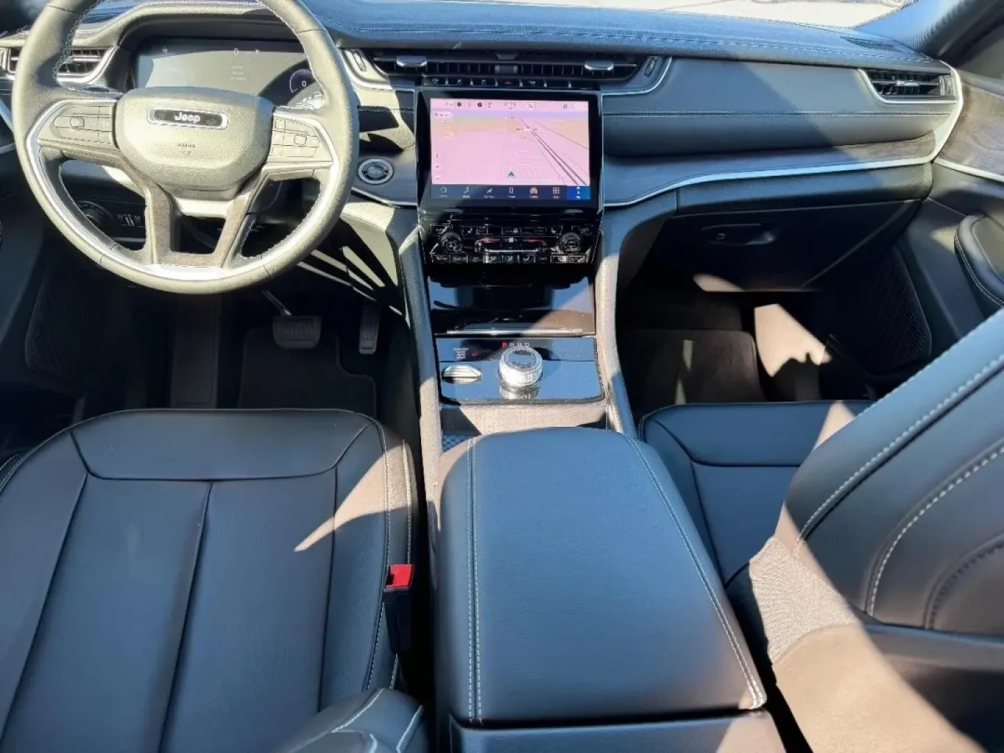 2025 /Global Black Leather Jeep Grand Cherokee Limited (1C4RJKBG1S8) with an 3.6L V6 24V VVT UPG I engine, located at 970 Woodlawn Dr., Farmington, MO, 63640, (573) 431-7800, 37.825642, -90.468674 - Discover your next adventure with the 2025 Jeep Grand Cherokee Limited, available exclusively at Pettus CDJR Farmington. Located at 970 Woodlawn Drive in Farmington, MO, our OEM dealership specializes in providing quality used vehicles that fit every lifestyle. Whether you're a growing family in nee - Photo#13