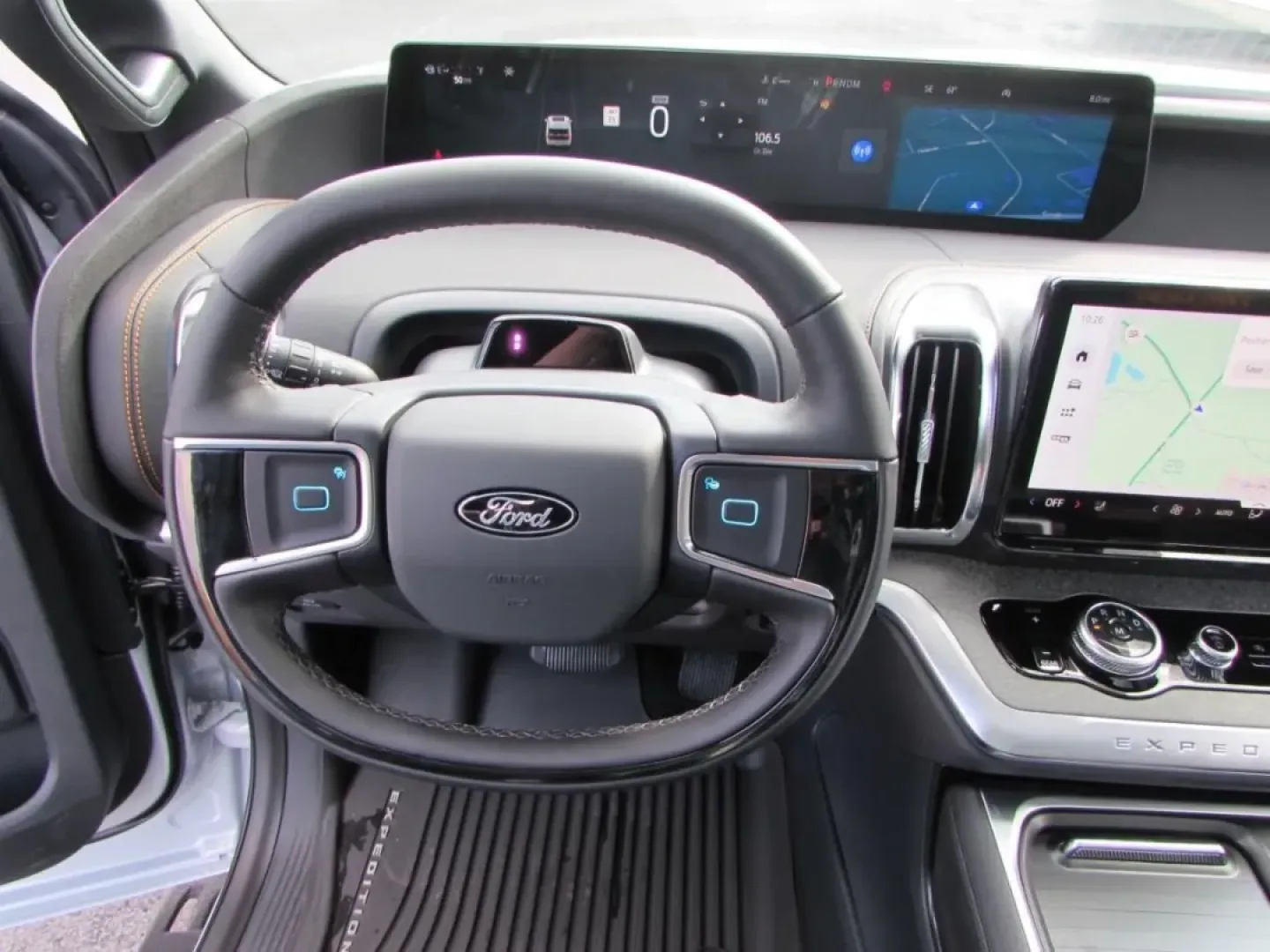 2025 /Black Onyx Electric Spice Ford Expedition Tremor (1FMJU1RG5SE) with an 3.5L V6 EcoBoost High Output engine, Automatic transmission, located at 12836 Highway 21, De Soto, MO, 63020, (636) 337-7777, 38.151867, -90.575615 - **Embrace Adventure with the 2025 Ford Expedition Tremor at Pettus Ford De Soto!**<br /> <br /> Are you ready to take your family road trips to the next level? The 2025 Ford Expedition Tremor isn't just an SUV; it's your gateway to unforgettable adventures. Whether you're exploring the scenic routes - Photo#13