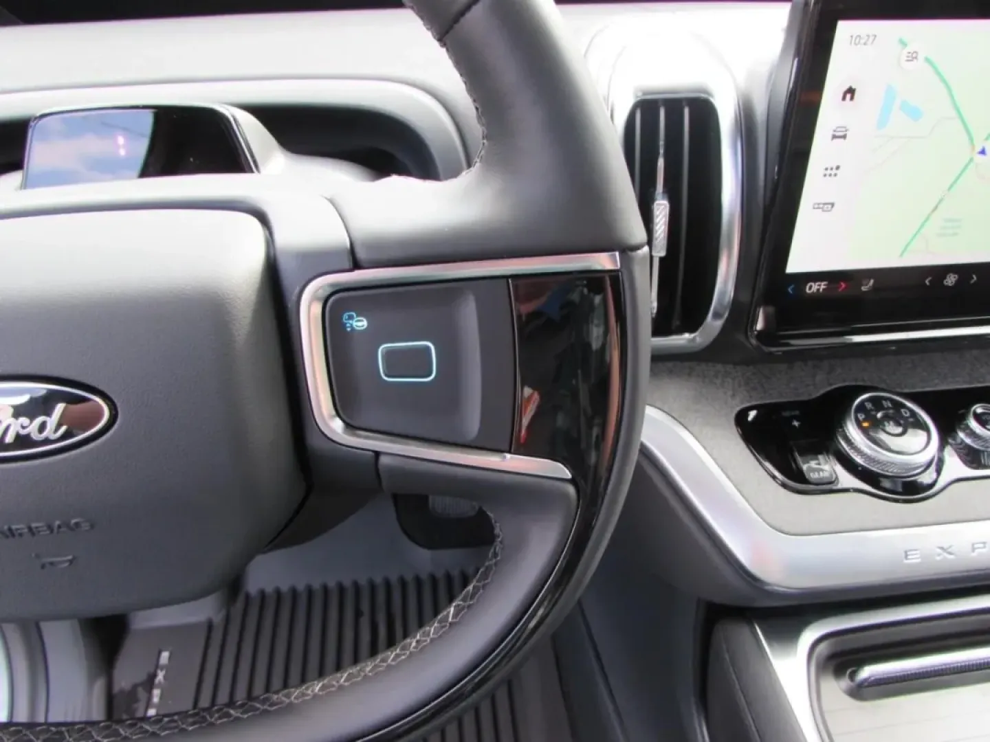 2025 /Black Onyx Electric Spice Ford Expedition Tremor (1FMJU1RG5SE) with an 3.5L V6 EcoBoost High Output engine, Automatic transmission, located at 12836 Highway 21, De Soto, MO, 63020, (636) 337-7777, 38.151867, -90.575615 - **Embrace Adventure with the 2025 Ford Expedition Tremor at Pettus Ford De Soto!**<br /> <br /> Are you ready to take your family road trips to the next level? The 2025 Ford Expedition Tremor isn't just an SUV; it's your gateway to unforgettable adventures. Whether you're exploring the scenic routes - Photo#15