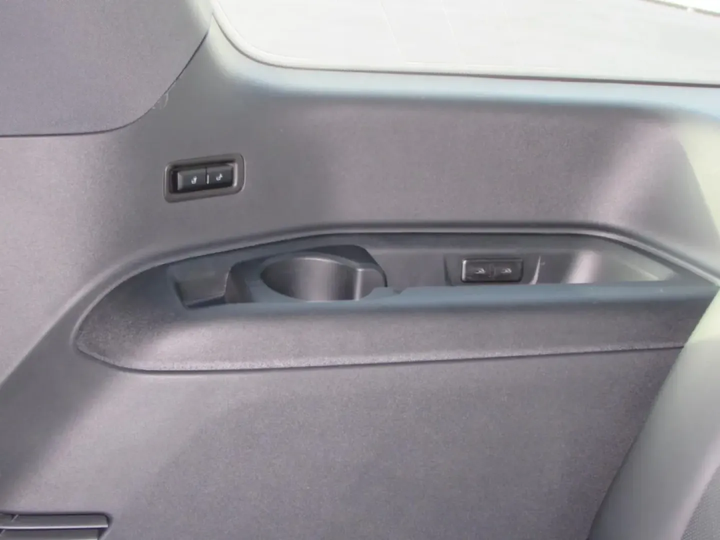 2025 /Black Onyx Electric Spice Ford Expedition Tremor (1FMJU1RG5SE) with an 3.5L V6 EcoBoost High Output engine, Automatic transmission, located at 12836 Highway 21, De Soto, MO, 63020, (636) 337-7777, 38.151867, -90.575615 - **Embrace Adventure with the 2025 Ford Expedition Tremor at Pettus Ford De Soto!**<br /> <br /> Are you ready to take your family road trips to the next level? The 2025 Ford Expedition Tremor isn't just an SUV; it's your gateway to unforgettable adventures. Whether you're exploring the scenic routes - Photo#28