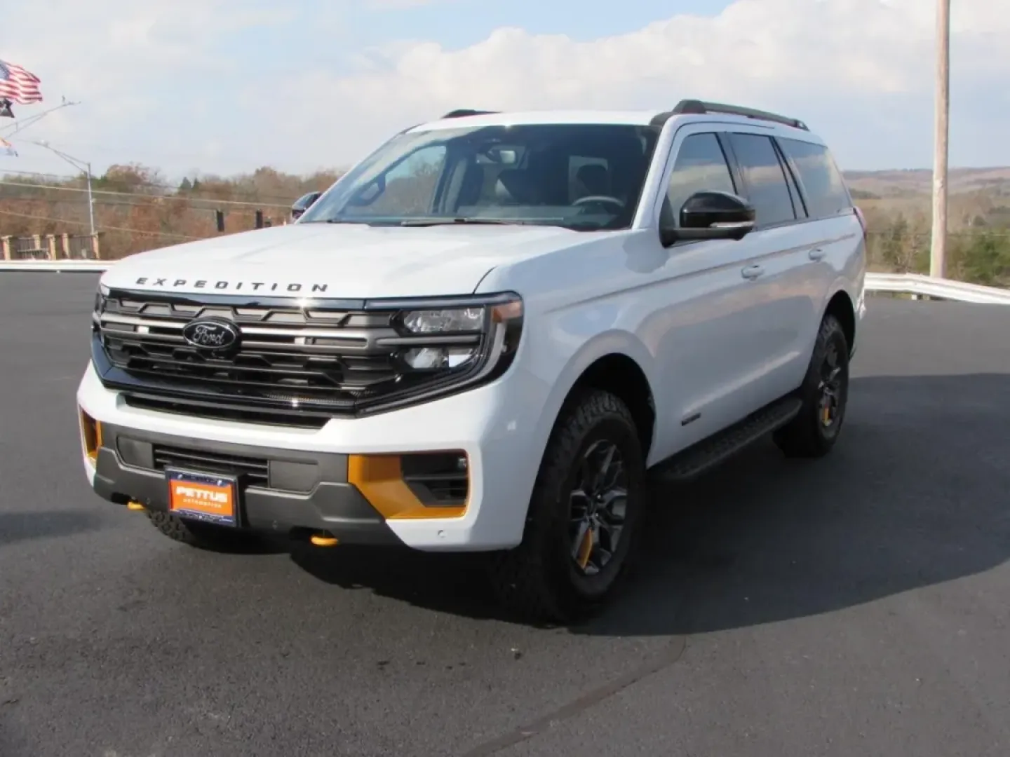 2025 /Black Onyx Electric Spice Ford Expedition Tremor (1FMJU1RG5SE) with an 3.5L V6 EcoBoost High Output engine, Automatic transmission, located at 12836 Highway 21, De Soto, MO, 63020, (636) 337-7777, 38.151867, -90.575615 - **Embrace Adventure with the 2025 Ford Expedition Tremor at Pettus Ford De Soto!**<br /> <br /> Are you ready to take your family road trips to the next level? The 2025 Ford Expedition Tremor isn't just an SUV; it's your gateway to unforgettable adventures. Whether you're exploring the scenic routes - Photo#2