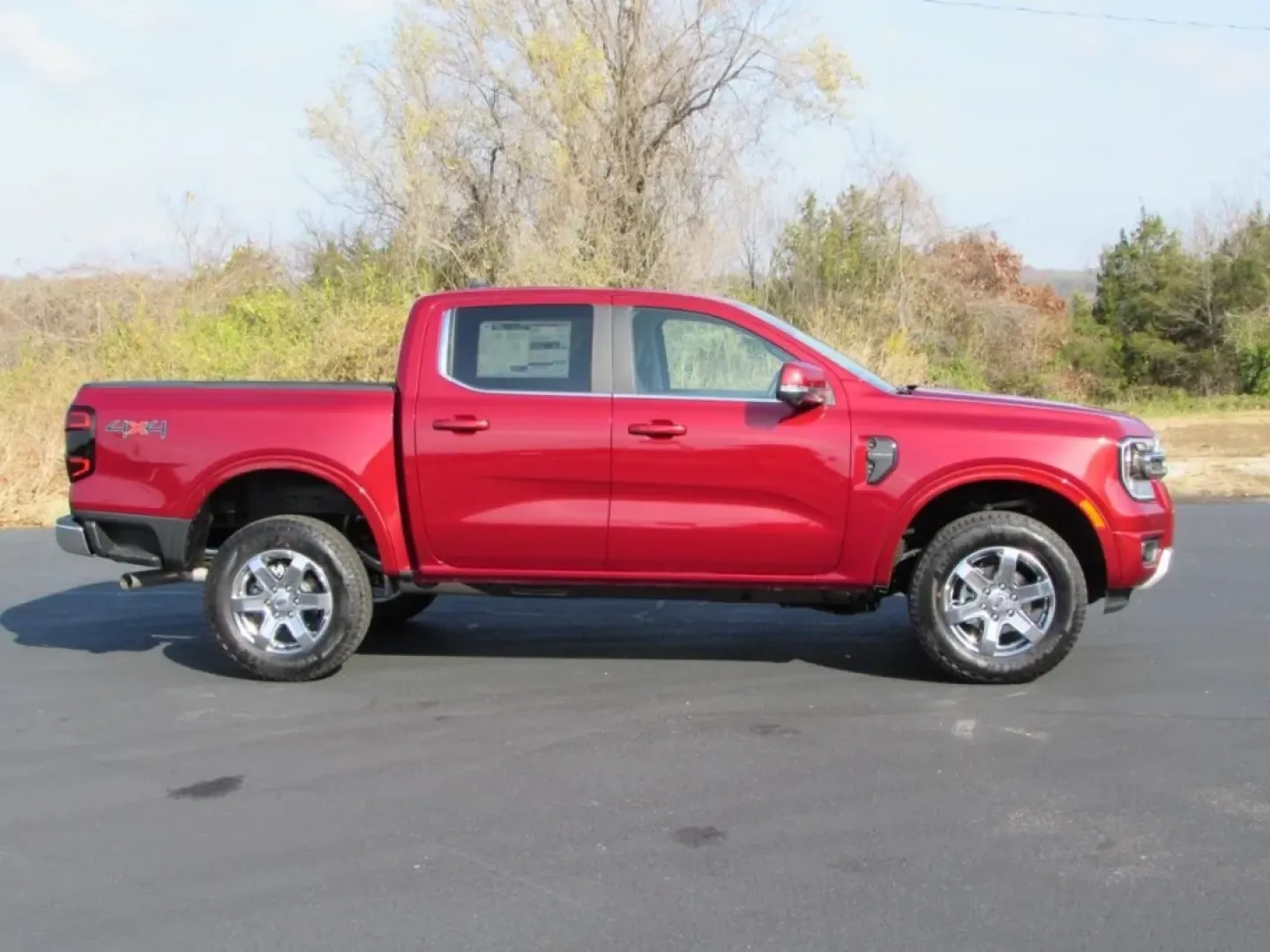 2025 /Sandstone Ford Ranger LARIAT (1FTER4KPXSL) with an 2.7L V6 engine, Automatic transmission, located at 12836 Highway 21, De Soto, MO, 63020, (636) 337-7777, 38.151867, -90.575615 - **Unleash Adventure with the 2025 Ford Ranger LARIAT Your Gateway to Thrilling Journeys!**<br /> <br /> Are you ready to elevate your lifestyle and embark on unforgettable adventures? The 2025 Ford Ranger LARIAT, now available at Pettus Ford De Soto, is the perfect companion for weekend getaways, d - Photo#7