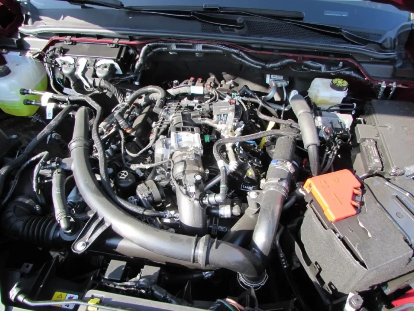 2025 /Sandstone Ford Ranger LARIAT (1FTER4KPXSL) with an 2.7L V6 engine, Automatic transmission, located at 12836 Highway 21, De Soto, MO, 63020, (636) 337-7777, 38.151867, -90.575615 - **Unleash Adventure with the 2025 Ford Ranger LARIAT Your Gateway to Thrilling Journeys!**<br /> <br /> Are you ready to elevate your lifestyle and embark on unforgettable adventures? The 2025 Ford Ranger LARIAT, now available at Pettus Ford De Soto, is the perfect companion for weekend getaways, d - Photo#8