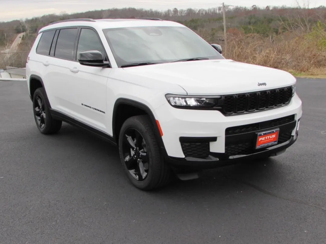 2025 Jeep Grand Cherokee 