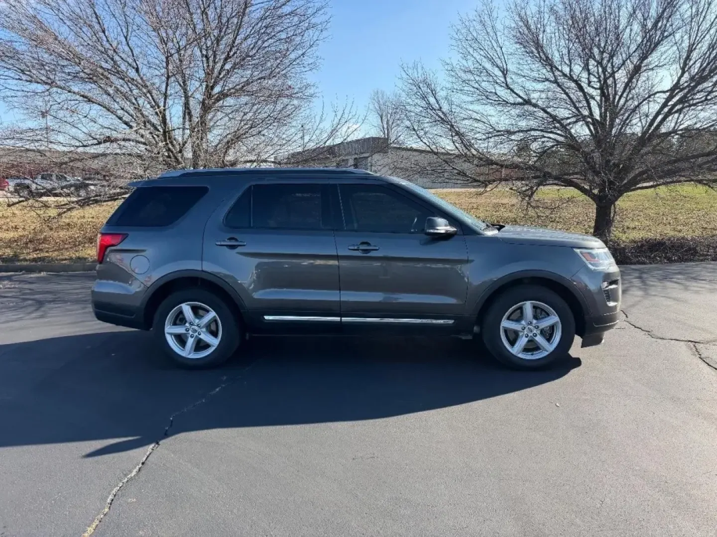 2018 /Ebony Black Cloth Ford Explorer XLT (1FM5K7D82JG) with an 3.5L V6 engine, 6A transmission, located at 970 Woodlawn Dr., Farmington, MO, 63640, (573) 431-7800, 37.825642, -90.468674 - **Unleash Your Adventurous Spirit with the 2018 Ford Explorer XLT! Perfect for Family Road Trips and Everyday Commutes!**<br /> <br /> Are you ready to elevate your family outings, weekend adventures, or daily commutes? The 2018 Ford Explorer XLT is the ideal vehicle for those who crave versatility - Photo#1