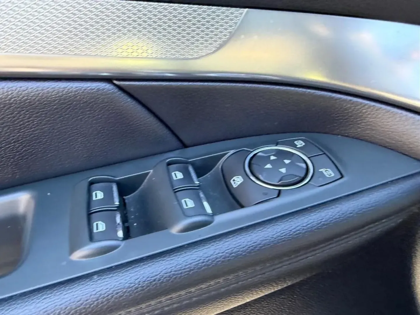 2018 /Ebony Black Cloth Ford Explorer XLT (1FM5K7D82JG) with an 3.5L V6 engine, 6A transmission, located at 970 Woodlawn Dr., Farmington, MO, 63640, (573) 431-7800, 37.825642, -90.468674 - **Unleash Your Adventurous Spirit with the 2018 Ford Explorer XLT! Perfect for Family Road Trips and Everyday Commutes!**<br /> <br /> Are you ready to elevate your family outings, weekend adventures, or daily commutes? The 2018 Ford Explorer XLT is the ideal vehicle for those who crave versatility - Photo#20