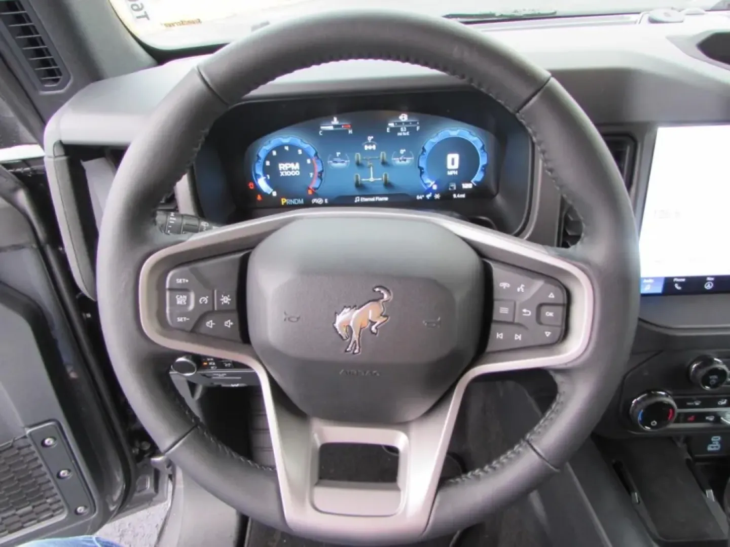 2025 /Dark Gray W/Black Onyx Ford Bronco Big Bend (1FMDE7BH9SL) with an 2.3L EcoBoost I-4 engine, located at 12836 Highway 21, De Soto, MO, 63020, (636) 337-7777, 38.151867, -90.575615 - **Adventure Awaits with the 2025 Ford Bronco Big Bend at Pettus Ford De Soto!**<br /> <br /> Are you ready to conquer the great outdoors while enjoying all the comforts of a modern SUV? The 2025 Ford Bronco Big Bend is the perfect vehicle for those who crave adventure and versatility, whether you're - Photo#14