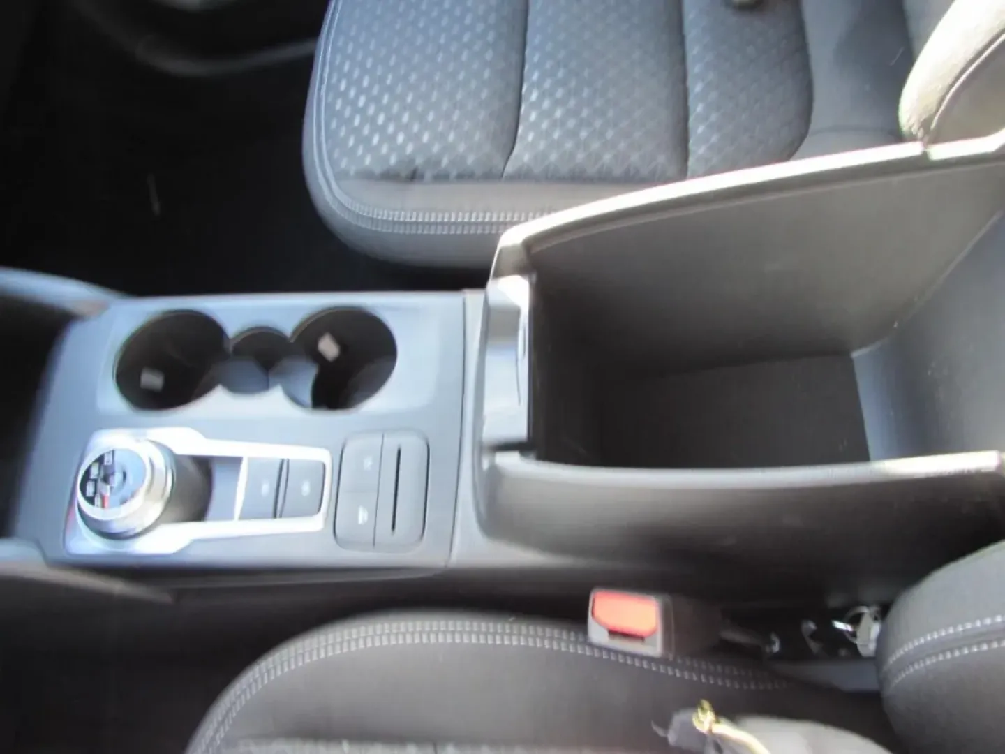 2026 /Ebony Ford Escape Active (1FMCU0GN2TU) with an 1.5L engine, located at 12836 Highway 21, De Soto, MO, 63020, (636) 337-7777, 38.151867, -90.575615 - **Explore the Open Road with the 2026 Ford Escape Active SUV Your Perfect Adventure Awaits!**<br /> <br /> Are you ready to embrace a lifestyle filled with adventure, comfort, and style? Look no further than this stunning **2026 Ford Escape Active** at **Pettus Ford De Soto**, located conveniently - Photo#19