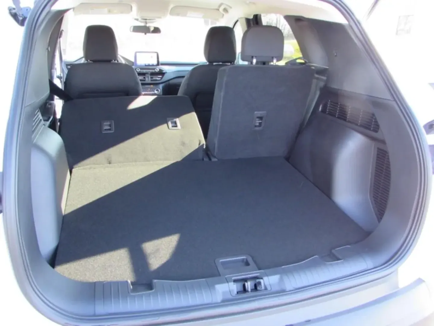 2026 /Ebony Ford Escape Active (1FMCU0GN2TU) with an 1.5L engine, located at 12836 Highway 21, De Soto, MO, 63020, (636) 337-7777, 38.151867, -90.575615 - **Explore the Open Road with the 2026 Ford Escape Active SUV Your Perfect Adventure Awaits!**<br /> <br /> Are you ready to embrace a lifestyle filled with adventure, comfort, and style? Look no further than this stunning **2026 Ford Escape Active** at **Pettus Ford De Soto**, located conveniently - Photo#23