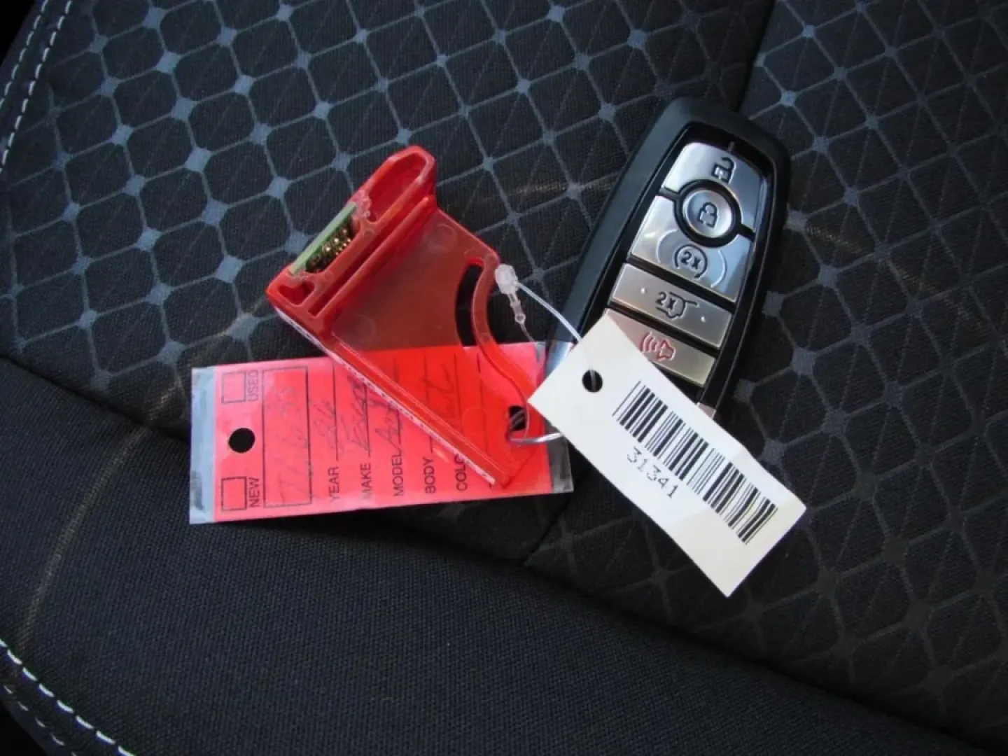 2026 /Ebony Ford Escape Active (1FMCU0GN2TU) with an 1.5L engine, located at 12836 Highway 21, De Soto, MO, 63020, (636) 337-7777, 38.151867, -90.575615 - **Explore the Open Road with the 2026 Ford Escape Active SUV Your Perfect Adventure Awaits!**<br /> <br /> Are you ready to embrace a lifestyle filled with adventure, comfort, and style? Look no further than this stunning **2026 Ford Escape Active** at **Pettus Ford De Soto**, located conveniently - Photo#24