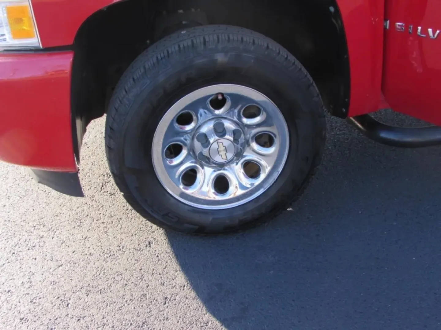 2009 /Dark Titanium Chevrolet Silverado 1500 Work Truck (1GCEC19XX9Z) with an Other engine, Automatic transmission, located at 12830 Highway 21, De Soto, MO, 63020, (636) 337-7777, 38.153099, -90.573624 - **Discover Your Next Adventure with the 2009 Chevrolet Silverado 1500 Ideal for Work and Play!**<br /> <br /> Are you searching for a reliable vehicle that can tackle both the demands of your job and the joys of weekend adventures? Look no further than this robust 2009 Chevrolet Silverado 1500, ava - Photo#9