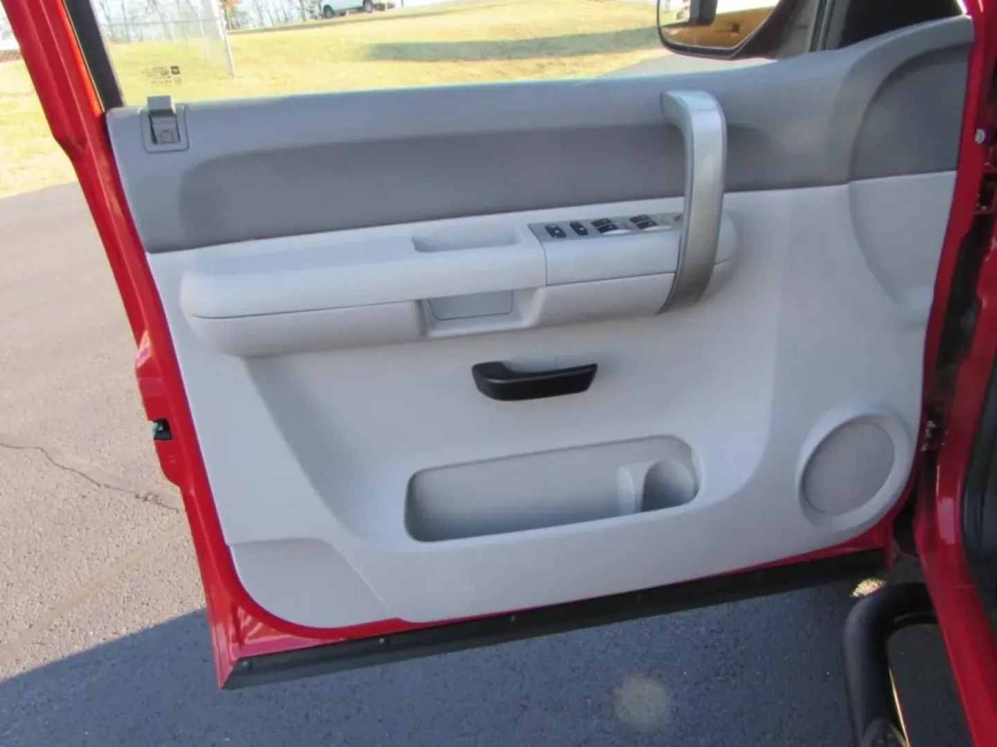 2009 /Dark Titanium Chevrolet Silverado 1500 Work Truck (1GCEC19XX9Z) with an Other engine, Automatic transmission, located at 12830 Highway 21, De Soto, MO, 63020, (636) 337-7777, 38.153099, -90.573624 - **Discover Your Next Adventure with the 2009 Chevrolet Silverado 1500 Ideal for Work and Play!**<br /> <br /> Are you searching for a reliable vehicle that can tackle both the demands of your job and the joys of weekend adventures? Look no further than this robust 2009 Chevrolet Silverado 1500, ava - Photo#11