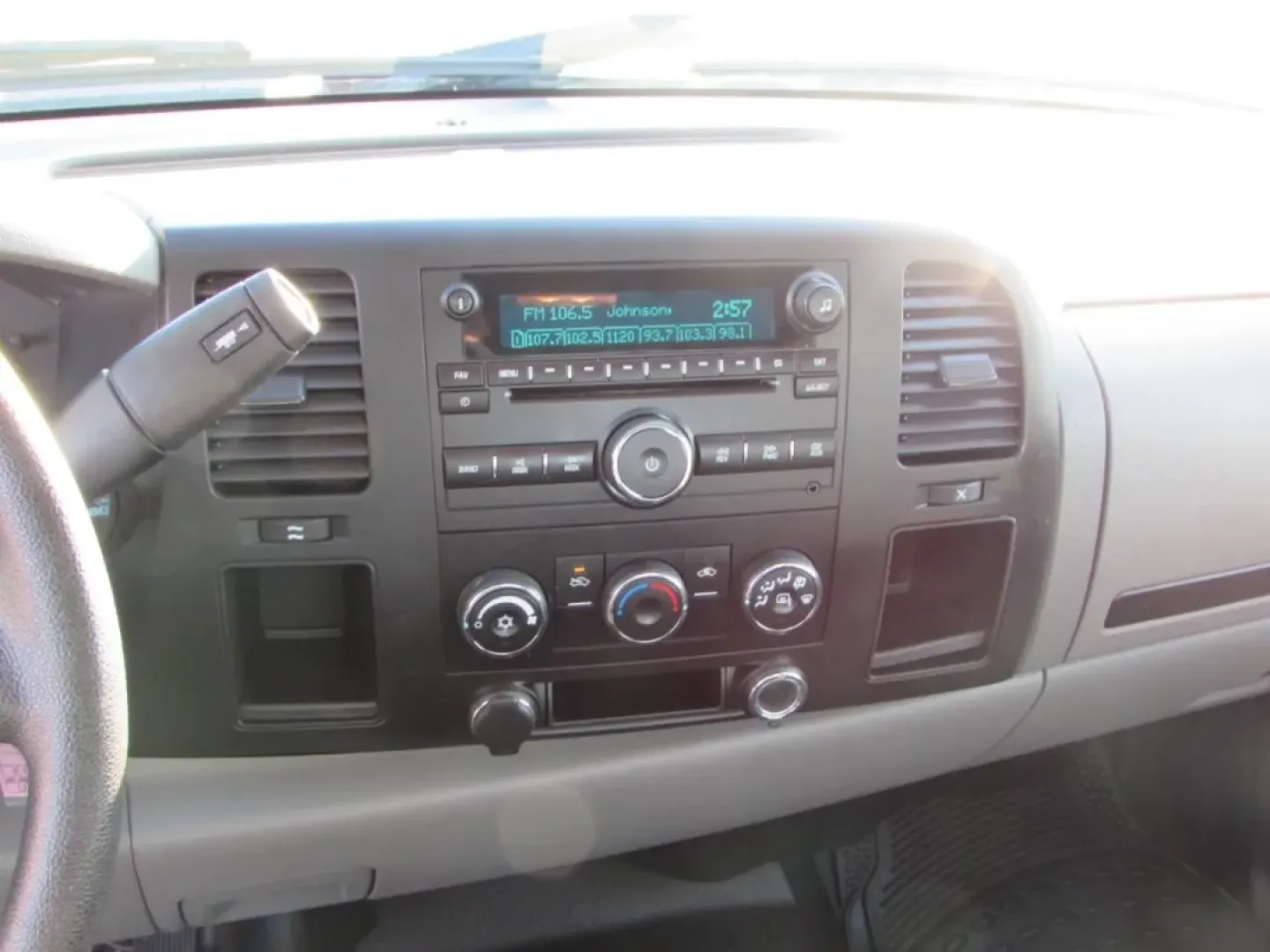 2009 /Dark Titanium Chevrolet Silverado 1500 Work Truck (1GCEC19XX9Z) with an Other engine, Automatic transmission, located at 12830 Highway 21, De Soto, MO, 63020, (636) 337-7777, 38.153099, -90.573624 - **Discover Your Next Adventure with the 2009 Chevrolet Silverado 1500 Ideal for Work and Play!**<br /> <br /> Are you searching for a reliable vehicle that can tackle both the demands of your job and the joys of weekend adventures? Look no further than this robust 2009 Chevrolet Silverado 1500, ava - Photo#17