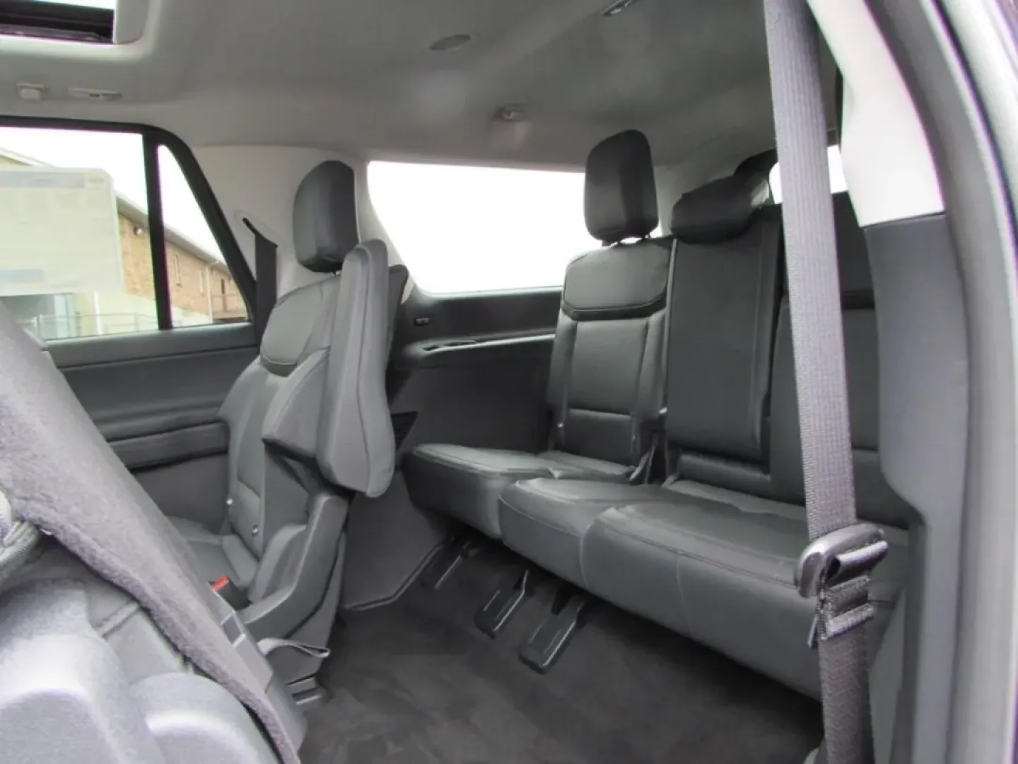 2025 /Dark Gray Ford Expedition Max Active (1FMJK1J85SE) with an 3.5L EcoBoost V6 engine, Automatic transmission, located at 12836 Highway 21, De Soto, MO, 63020, (636) 337-7777, 38.151867, -90.575615 - **Adventure Awaits with the 2025 Ford Expedition Max The Ultimate Family SUV!** <br /> <br /> Are you ready to elevate your family adventures? The 2025 Ford Expedition Max is designed for those who crave space, comfort, and performance. Whether you're navigating the daily commute or embarking on a - Photo#26